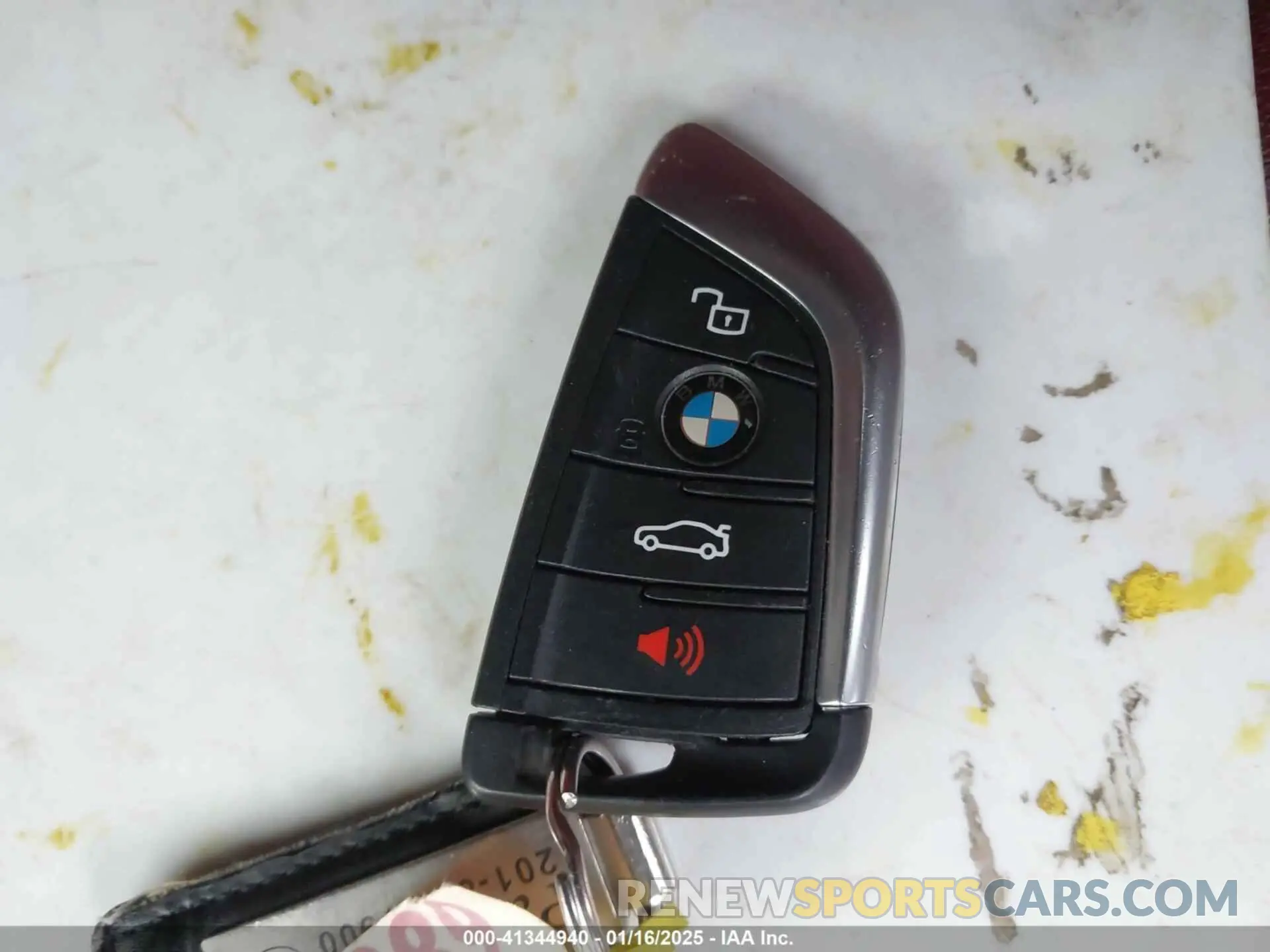 11 Фотография поврежденного автомобиля 3MW5R7J01N8C24195 BMW 330I 2022