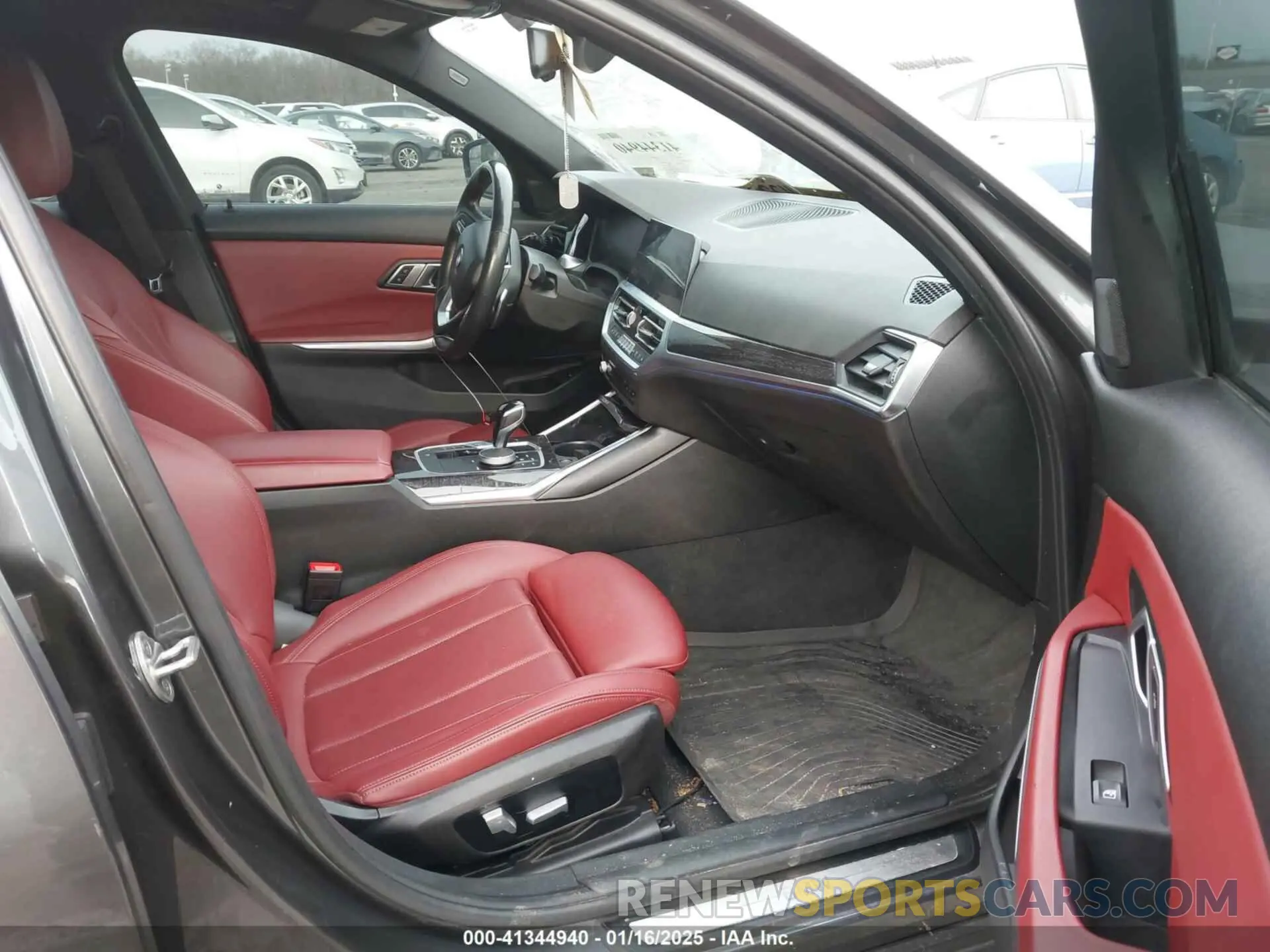 5 Фотография поврежденного автомобиля 3MW5R7J01N8C24195 BMW 330I 2022