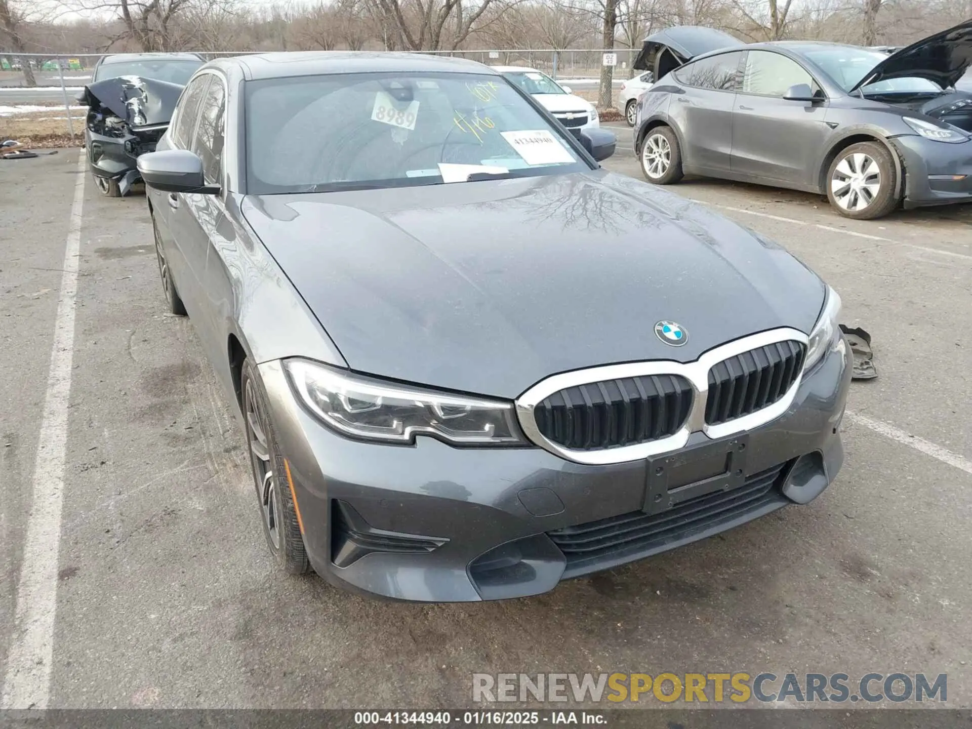 6 Фотография поврежденного автомобиля 3MW5R7J01N8C24195 BMW 330I 2022
