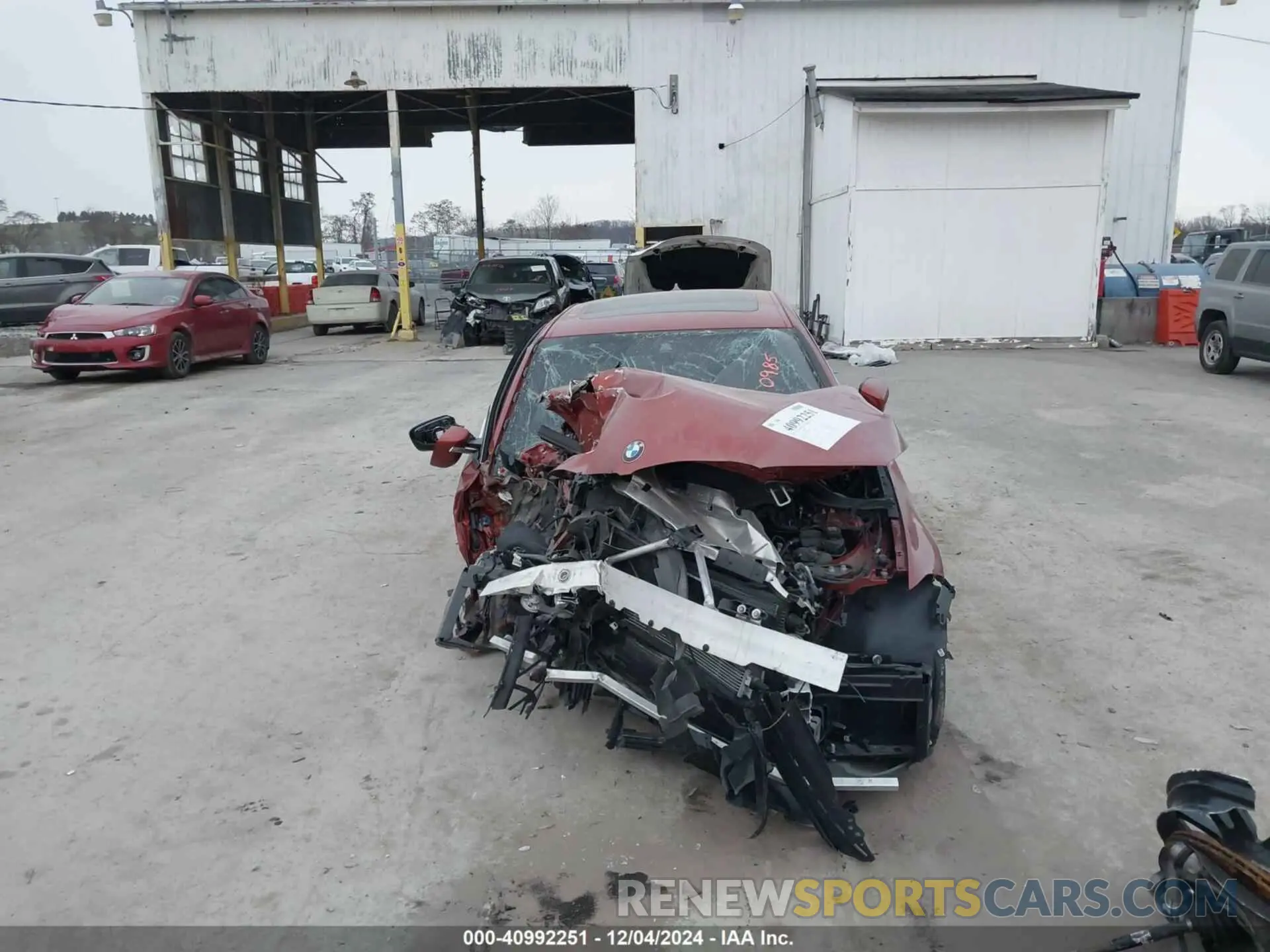 6 Фотография поврежденного автомобиля 3MW5R7J01N8C60985 BMW 330I 2022