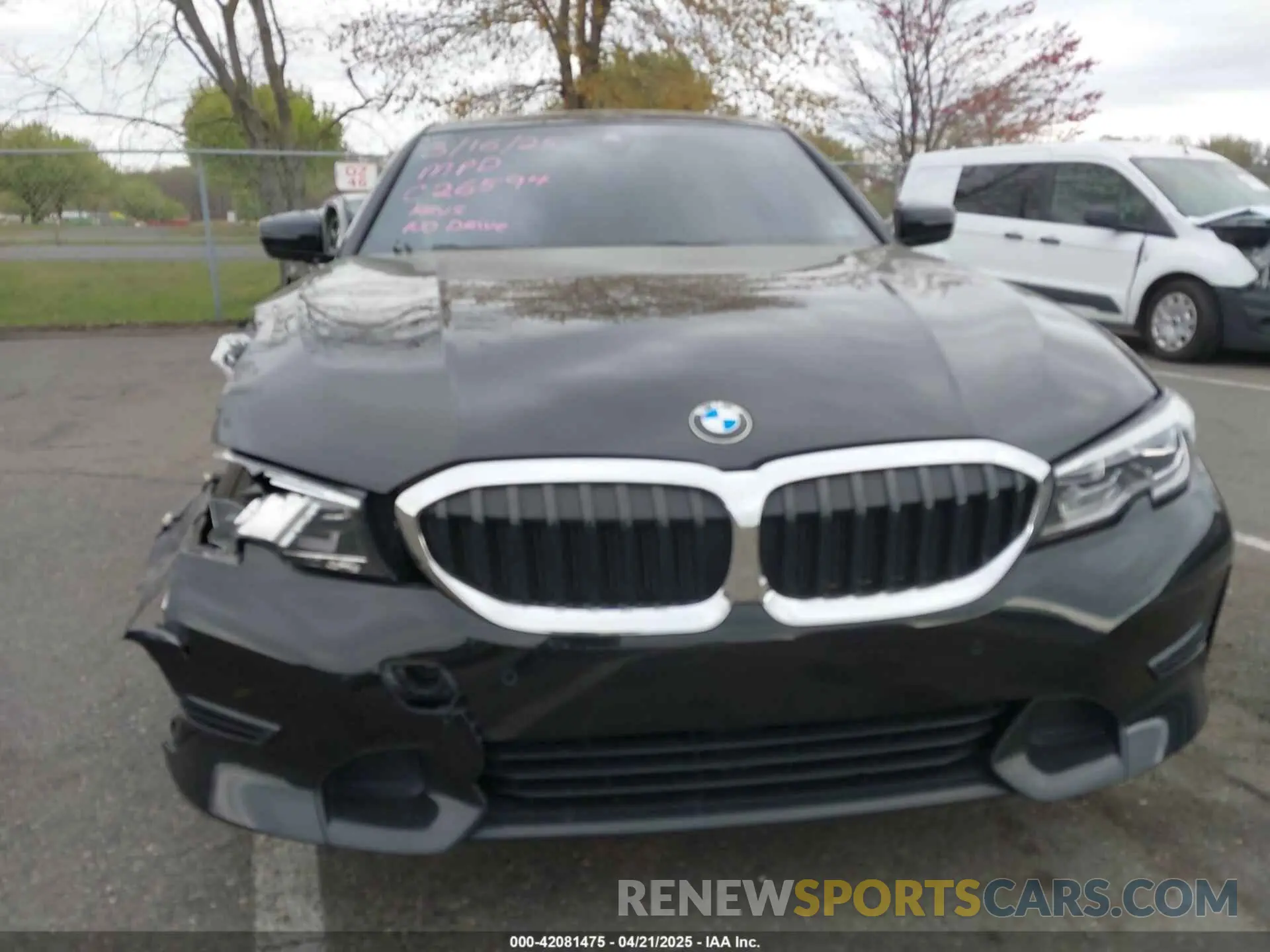 6 Photograph of a damaged car 3MW5R7J03N8C26594 BMW 330I 2022