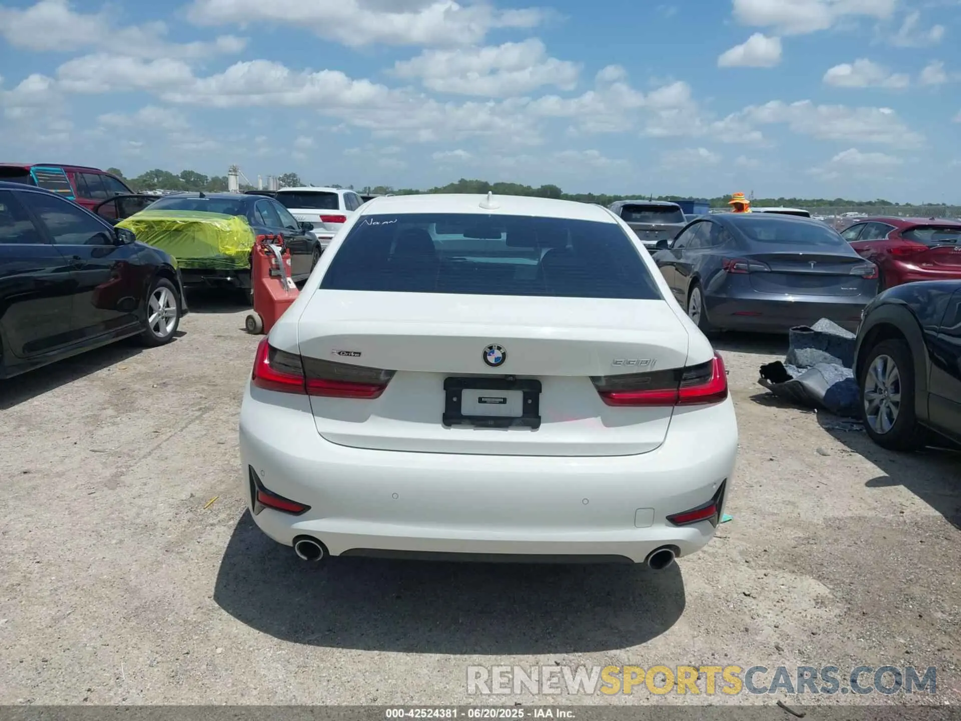 16 Фотография поврежденного автомобиля 3MW5R7J03N8C52967 BMW 330I 2022
