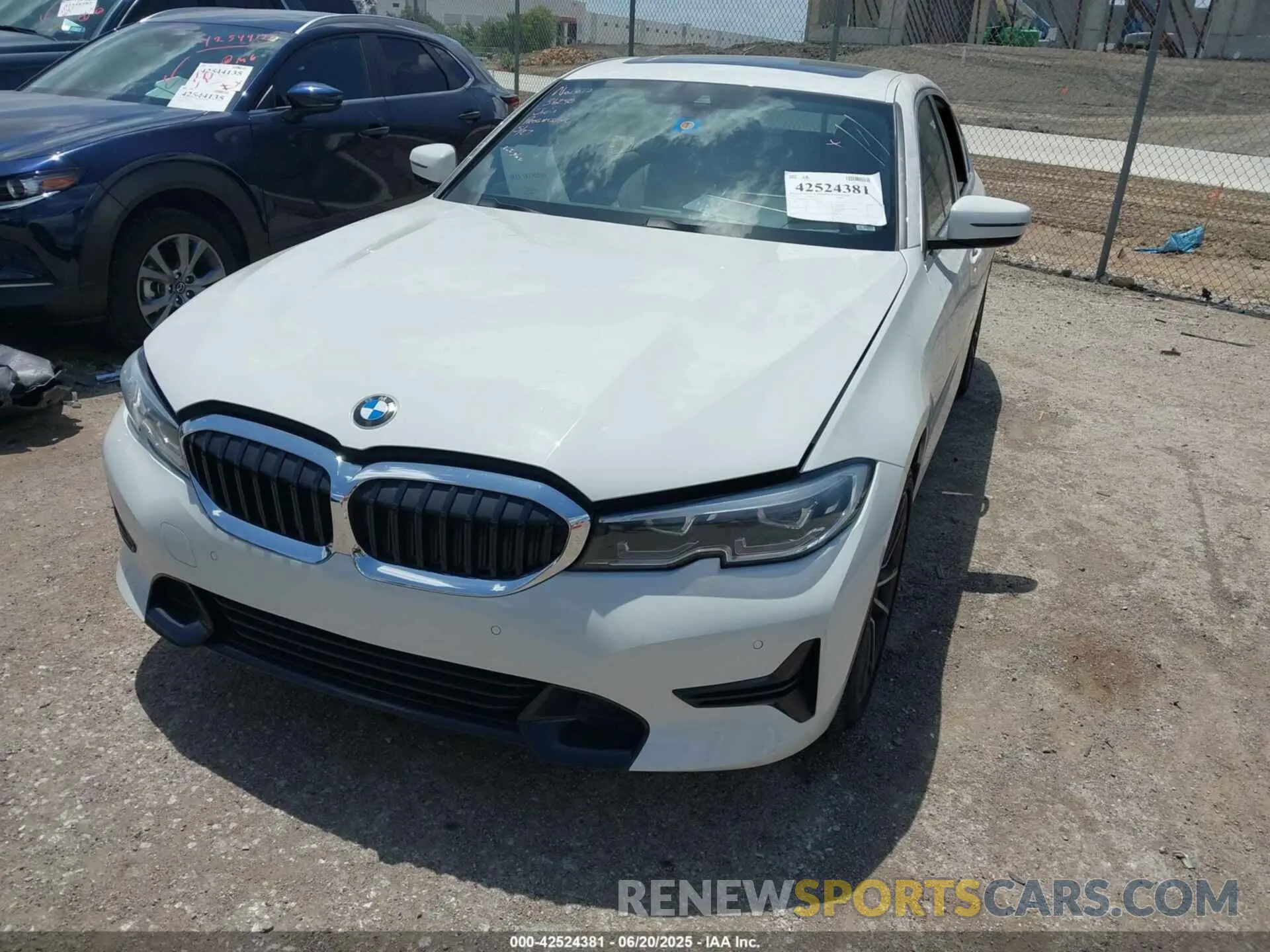 2 Фотография поврежденного автомобиля 3MW5R7J03N8C52967 BMW 330I 2022