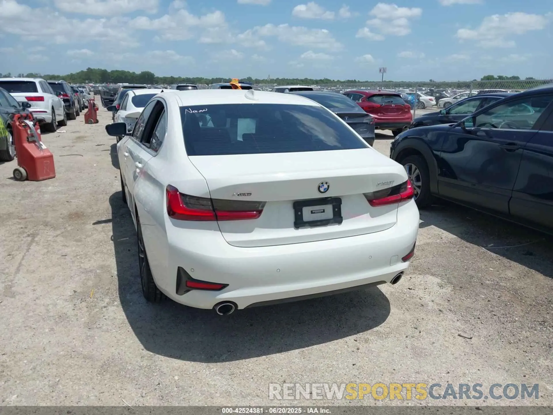 3 Фотография поврежденного автомобиля 3MW5R7J03N8C52967 BMW 330I 2022