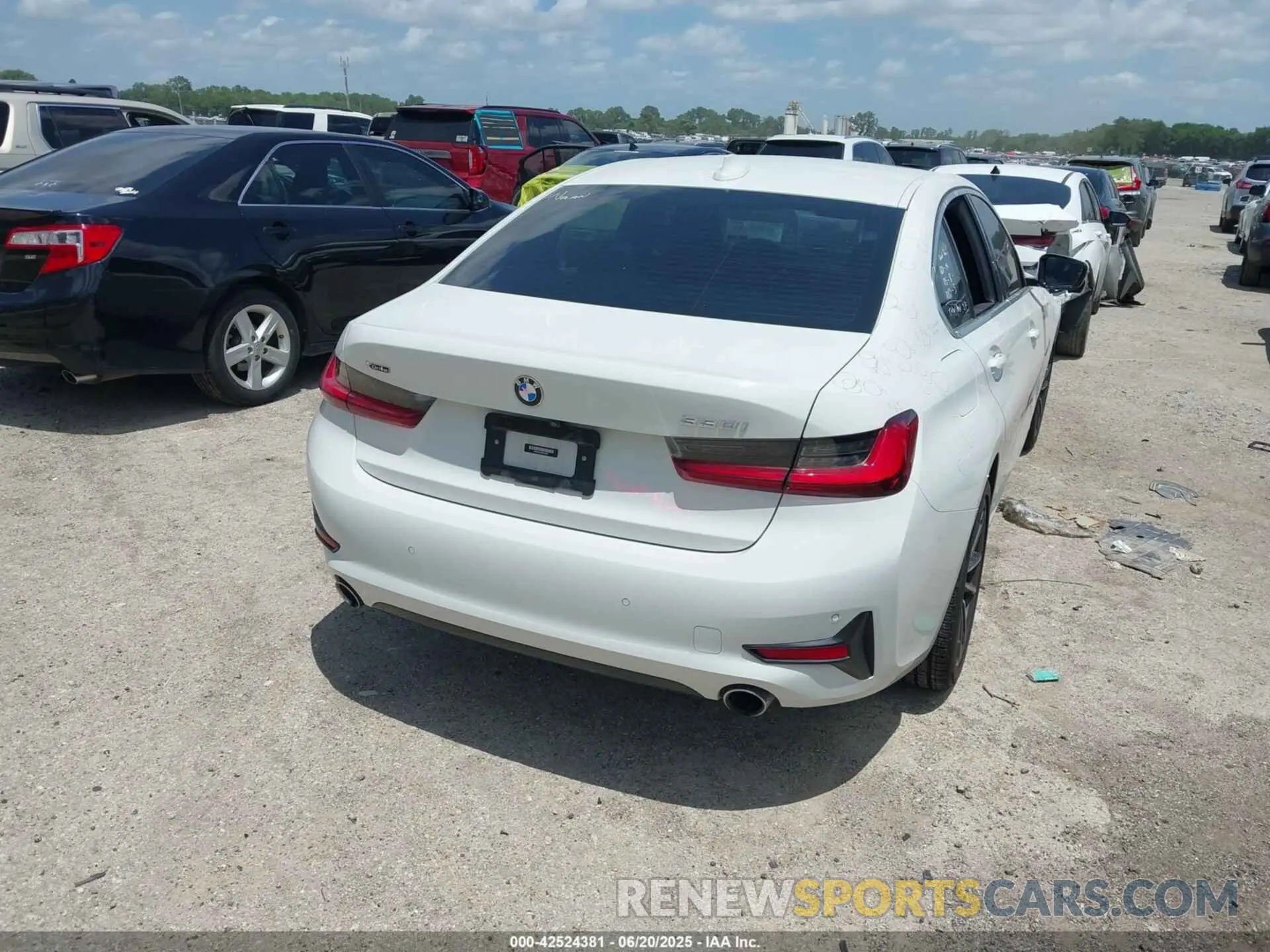 4 Фотография поврежденного автомобиля 3MW5R7J03N8C52967 BMW 330I 2022