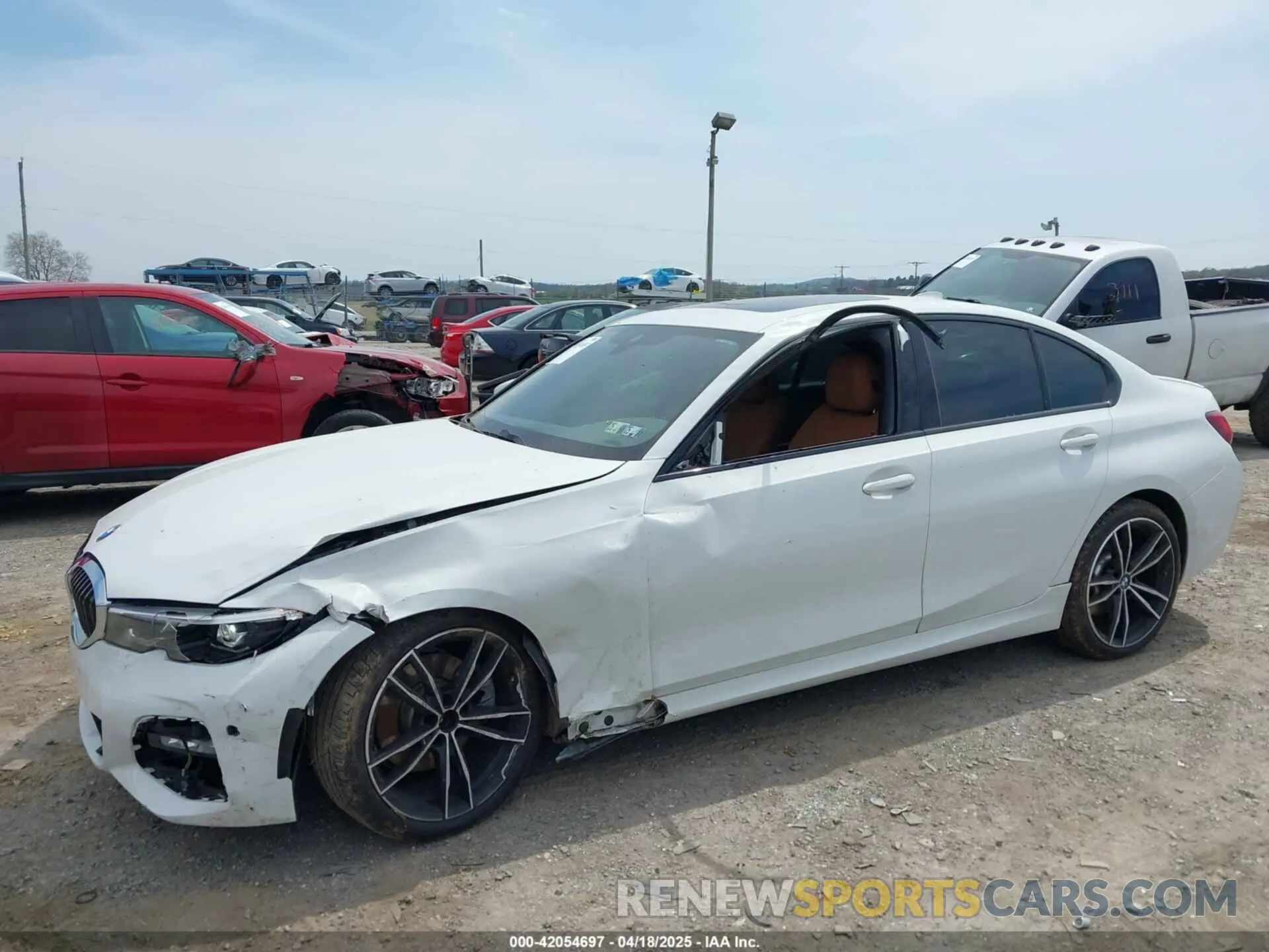 6 Photograph of a damaged car 3MW5R7J05N8C40268 BMW 330I 2022