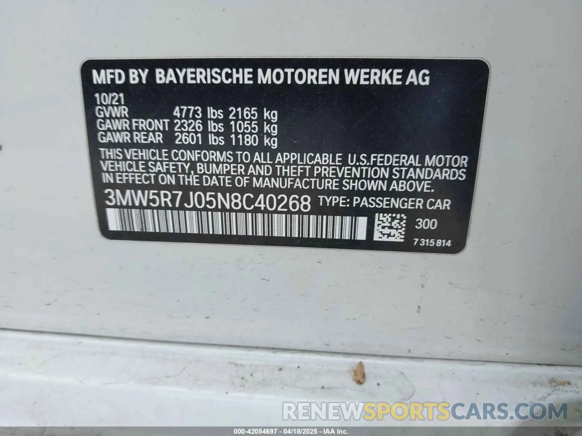 9 Photograph of a damaged car 3MW5R7J05N8C40268 BMW 330I 2022