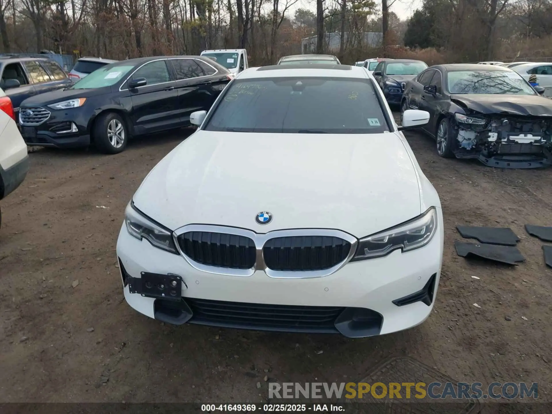 12 Фотография поврежденного автомобиля 3MW5R7J07N8C22774 BMW 330I 2022