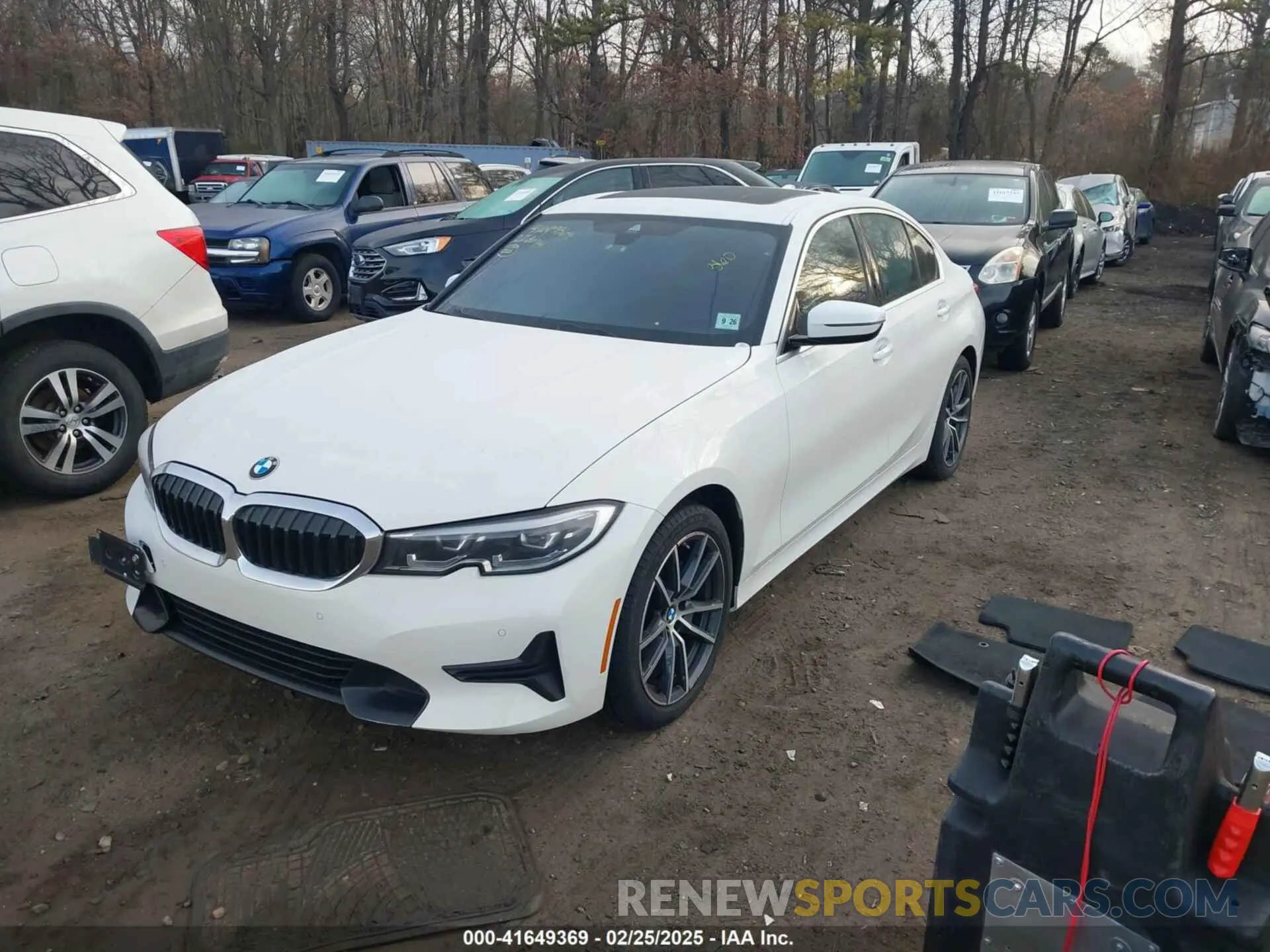 2 Фотография поврежденного автомобиля 3MW5R7J07N8C22774 BMW 330I 2022