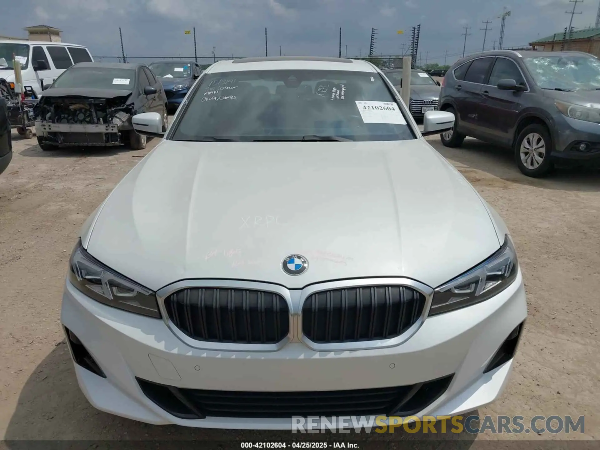 12 Photograph of a damaged car 3MW69FF00P8D11967 BMW 330I 2023