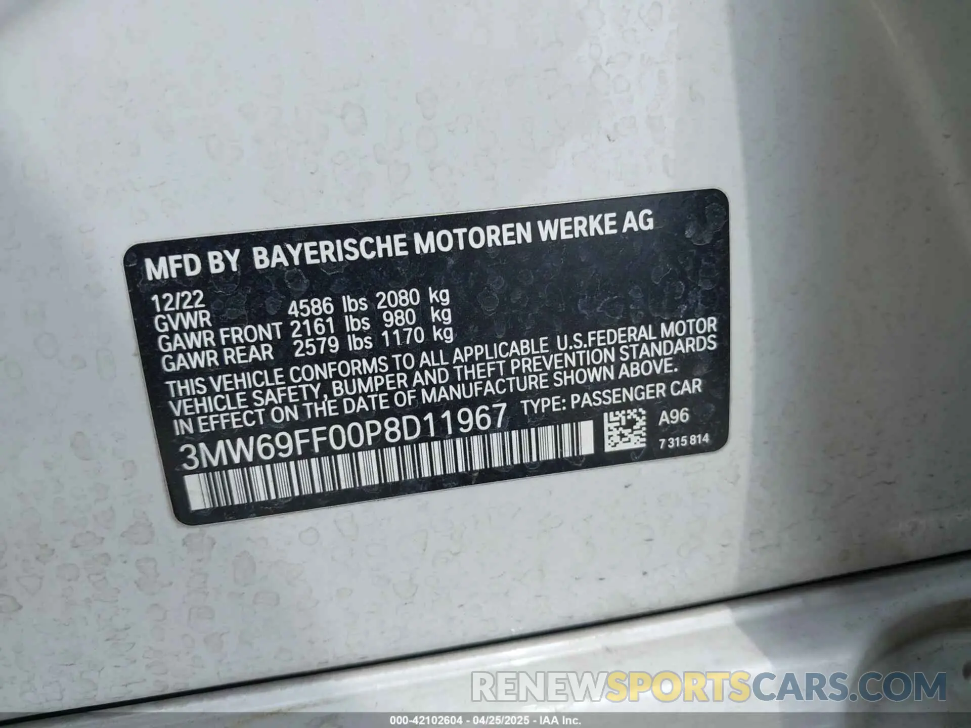 9 Photograph of a damaged car 3MW69FF00P8D11967 BMW 330I 2023