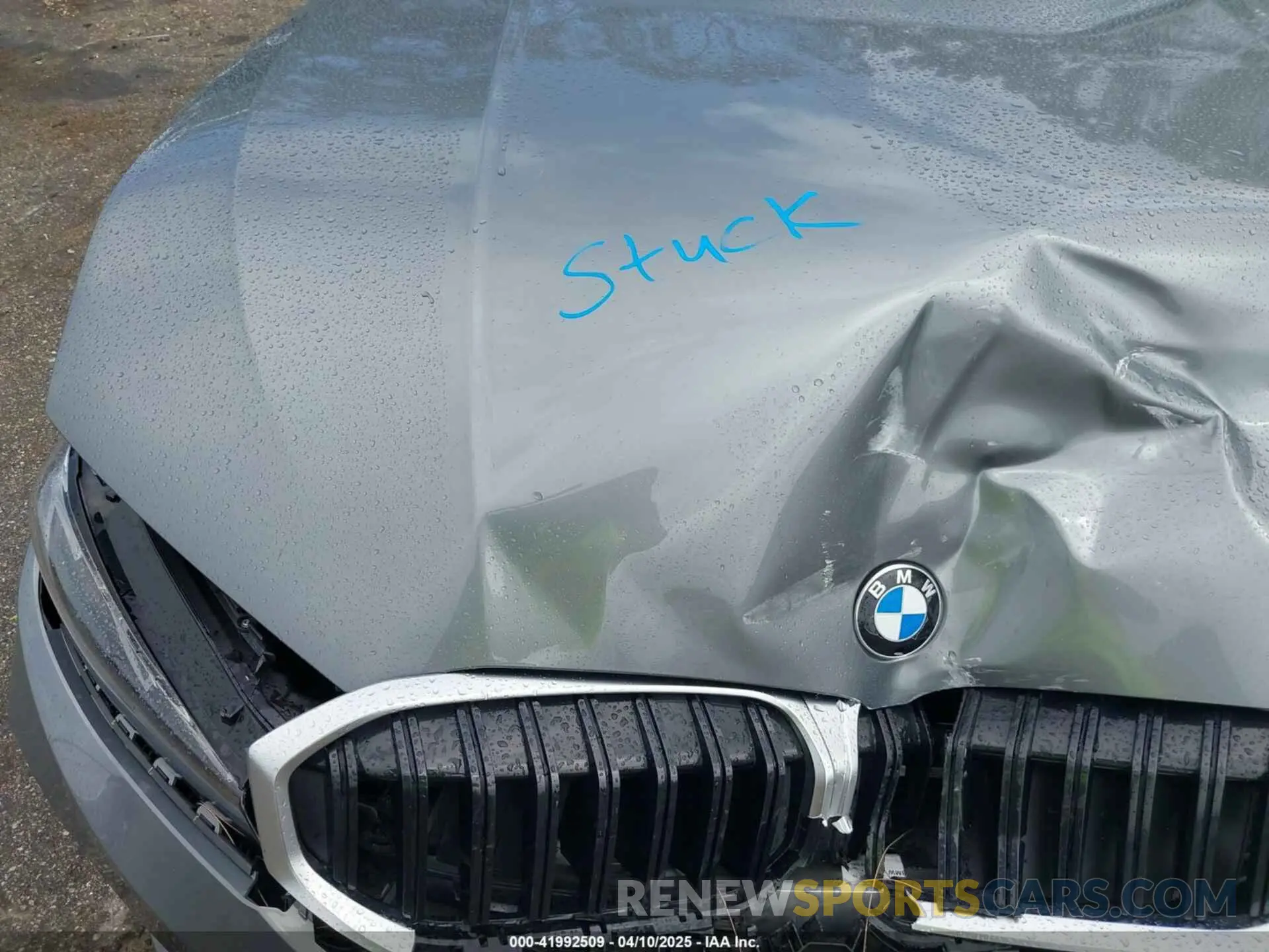 10 Фотография поврежденного автомобиля 3MW69FF00P8D61512 BMW 330I 2023