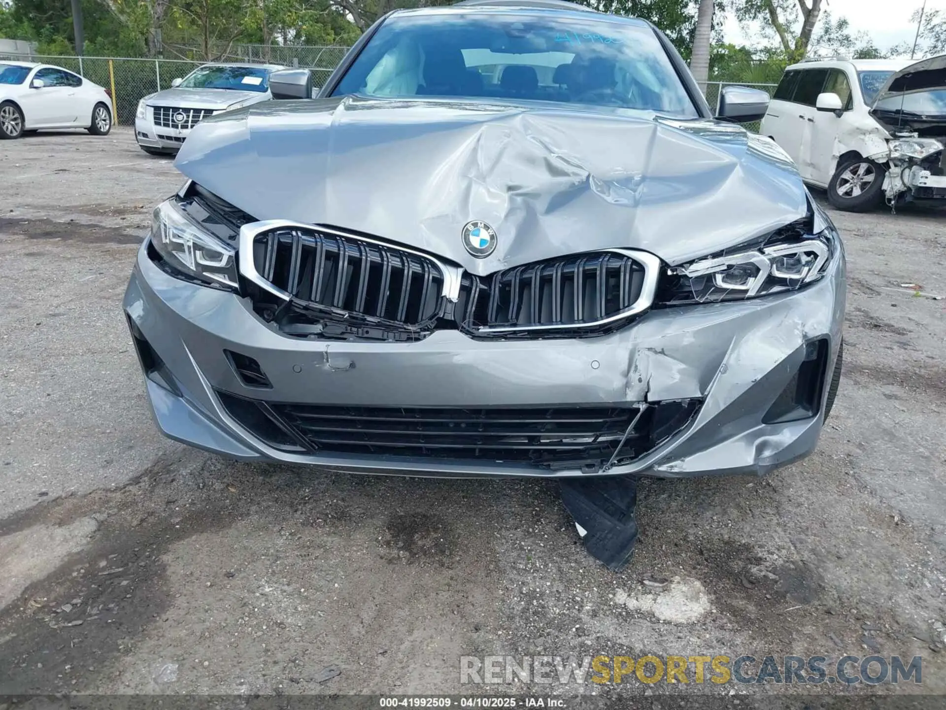 6 Фотография поврежденного автомобиля 3MW69FF00P8D61512 BMW 330I 2023