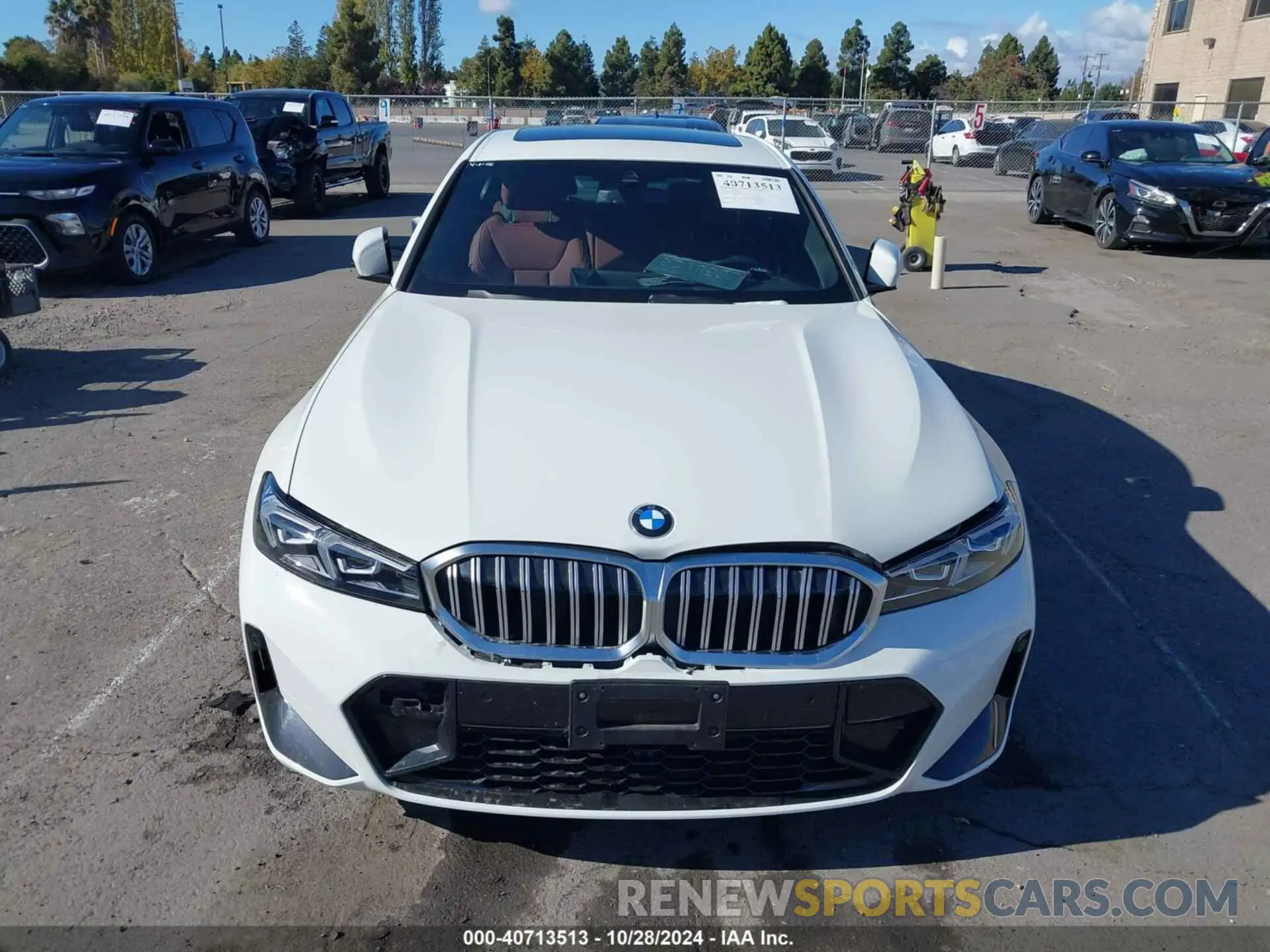 6 Фотография поврежденного автомобиля 3MW69FF06P8C80417 BMW 330I 2023