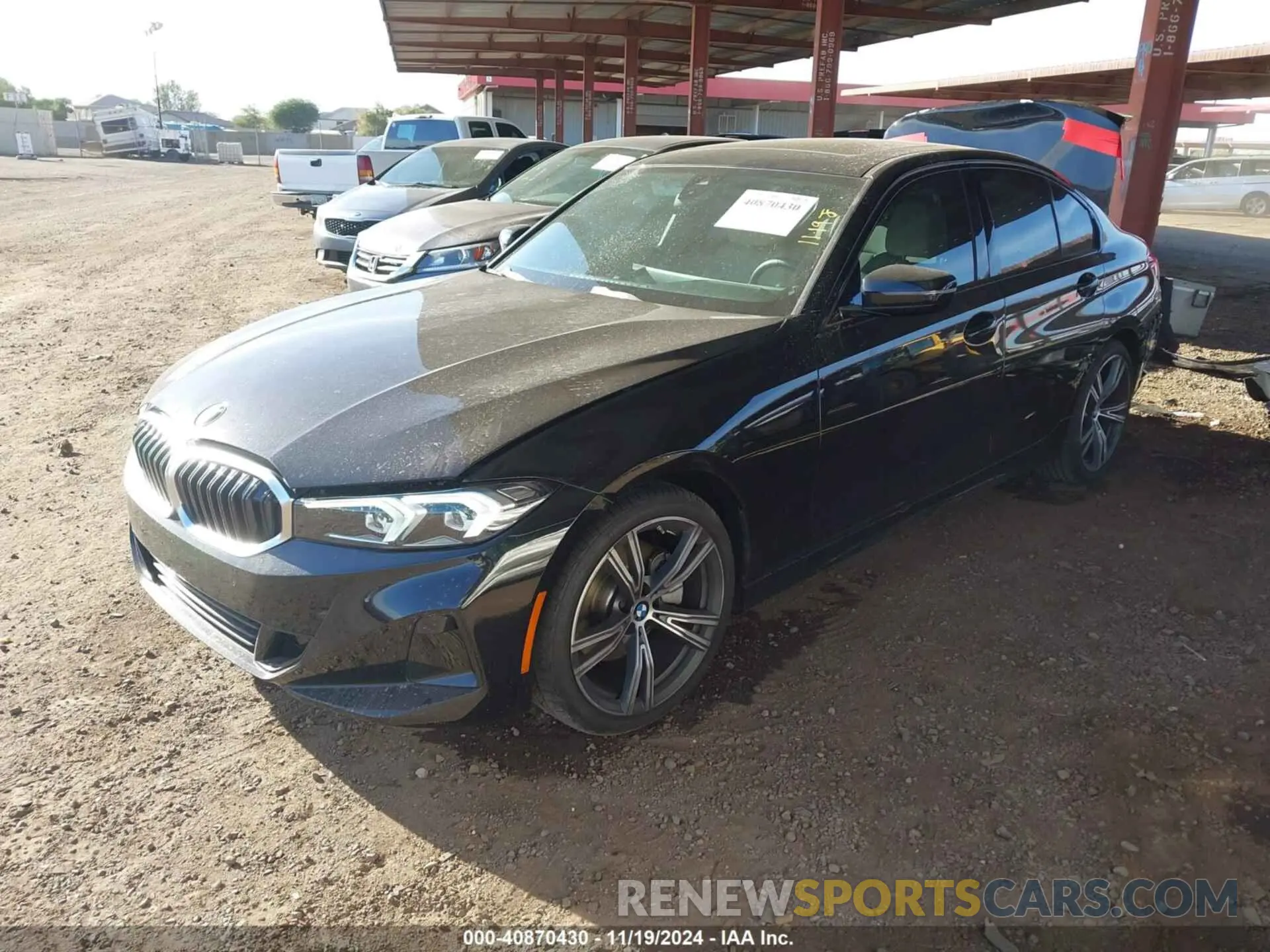 2 Фотография поврежденного автомобиля 3MW69FF06P8D68805 BMW 330I 2023