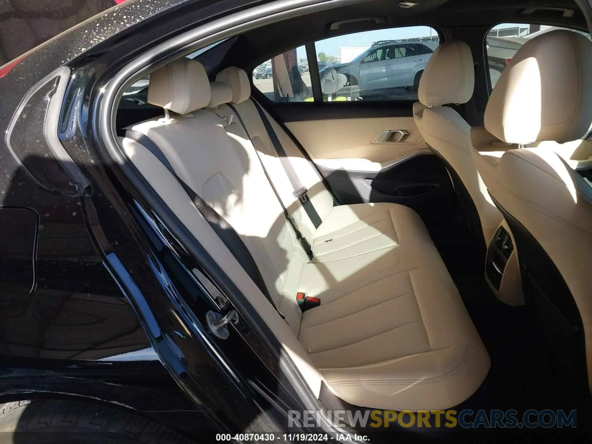 8 Фотография поврежденного автомобиля 3MW69FF06P8D68805 BMW 330I 2023