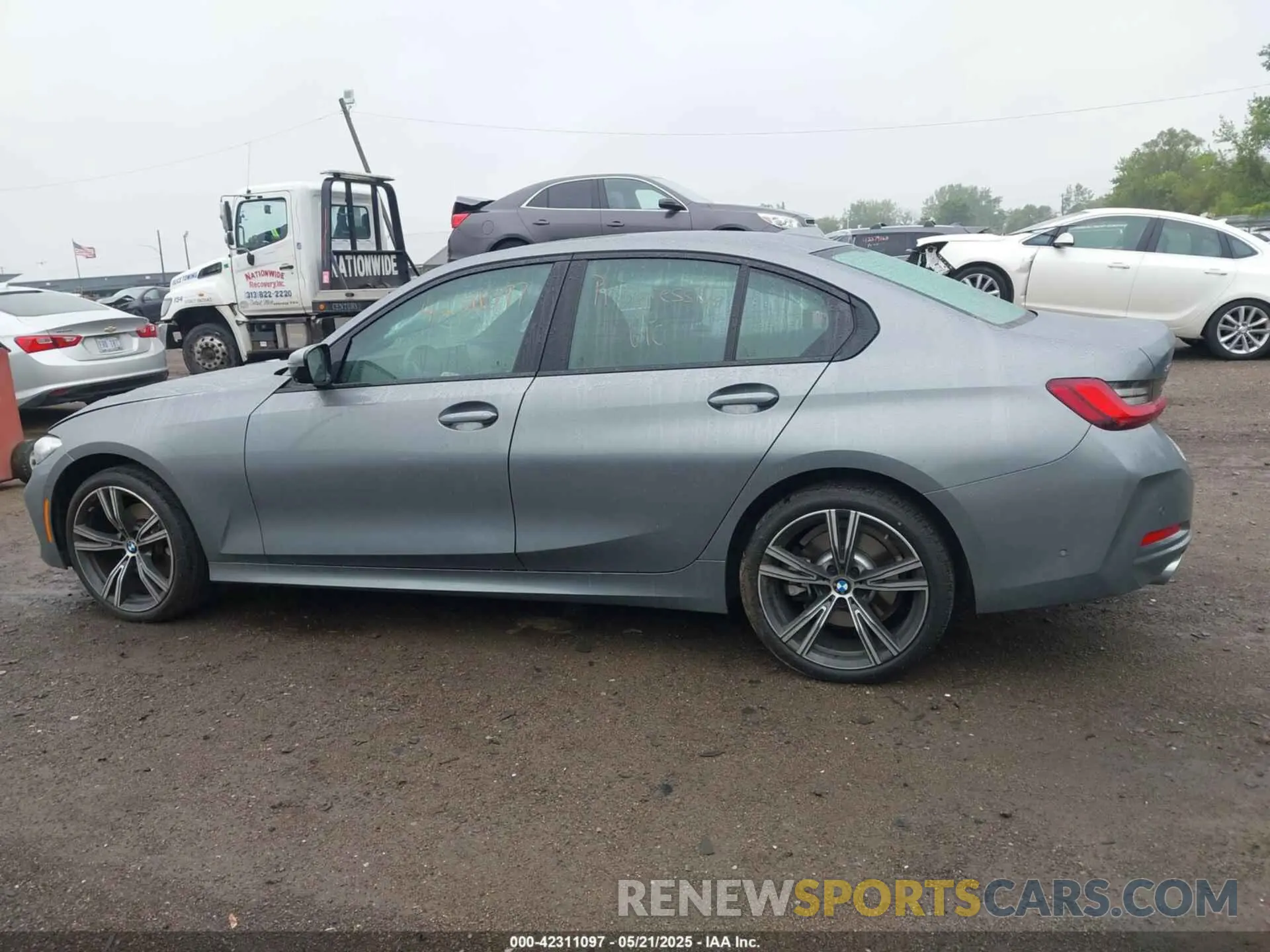 14 Фотография поврежденного автомобиля 3MW89FF01P8D20900 BMW 330I 2023