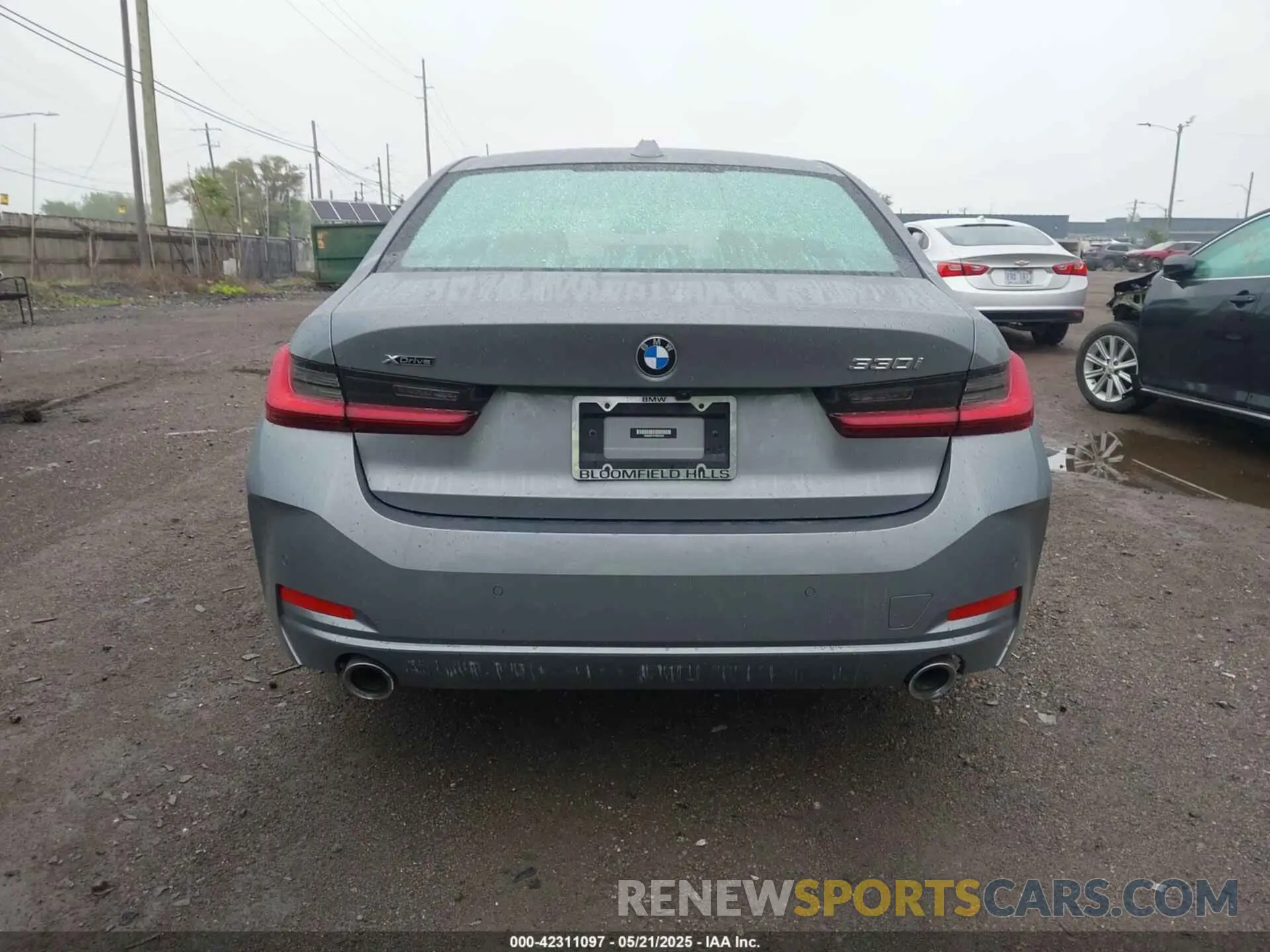 16 Фотография поврежденного автомобиля 3MW89FF01P8D20900 BMW 330I 2023