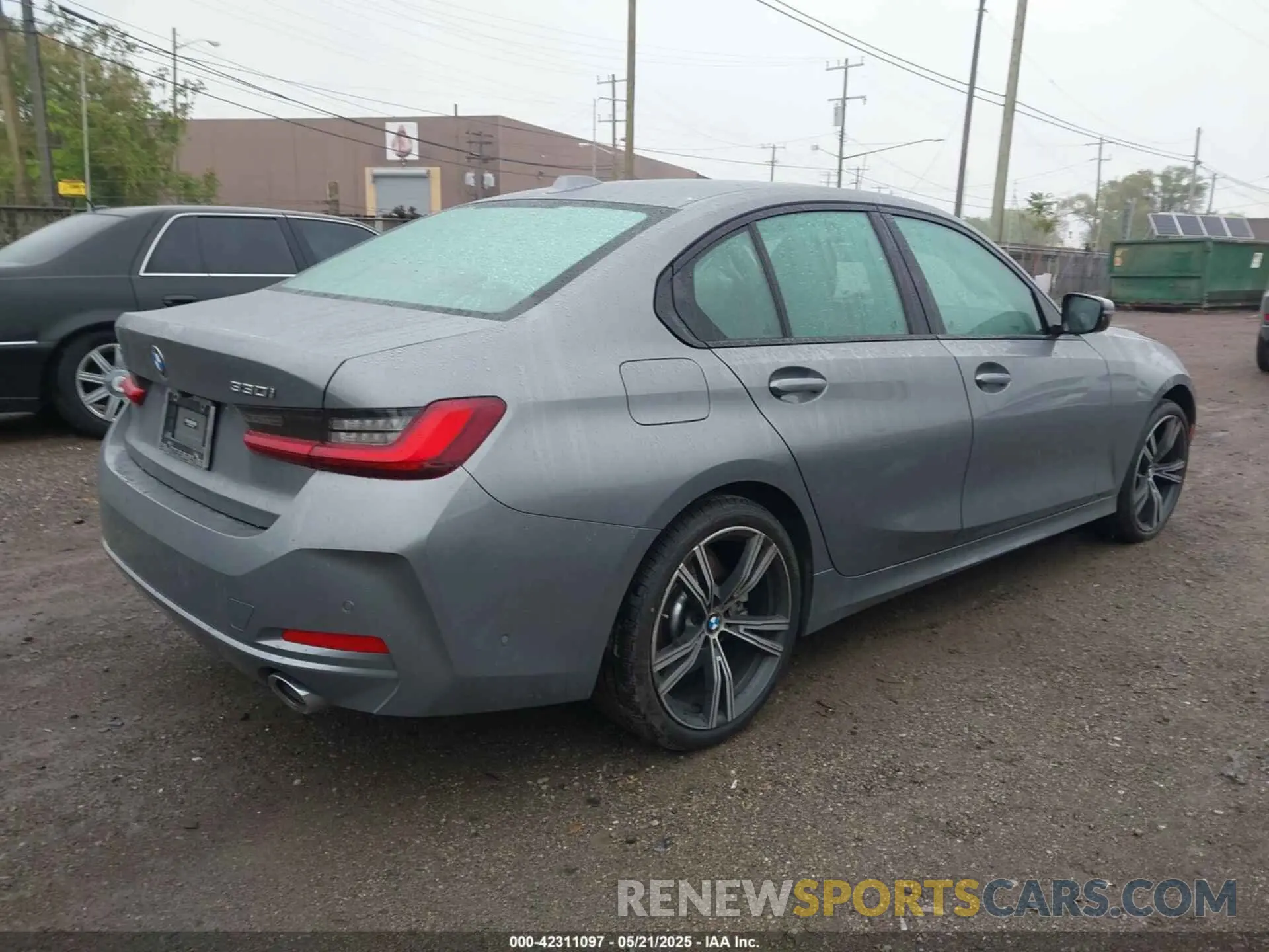 4 Фотография поврежденного автомобиля 3MW89FF01P8D20900 BMW 330I 2023