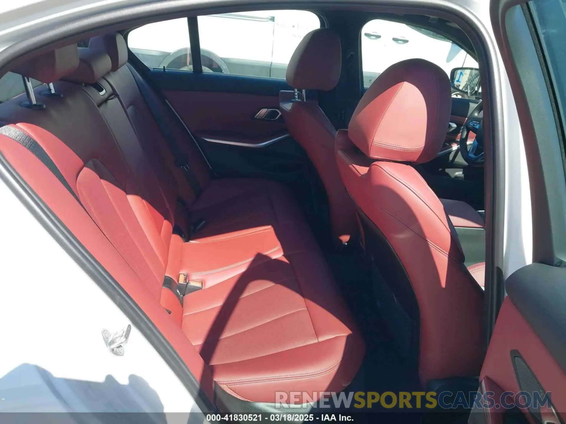 8 Фотография поврежденного автомобиля 3MW89FF04P8D43734 BMW 330I 2023