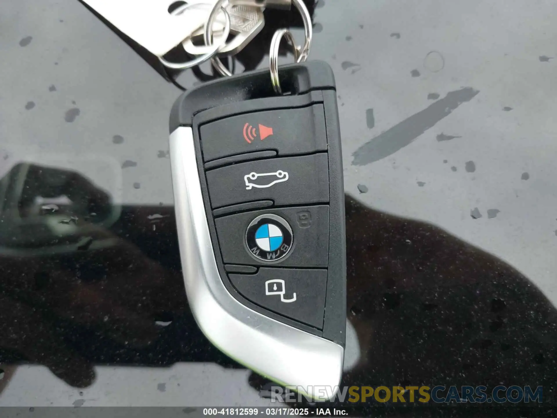 11 Photograph of a damaged car 3MW89FF0XP8D14920 BMW 330I 2023