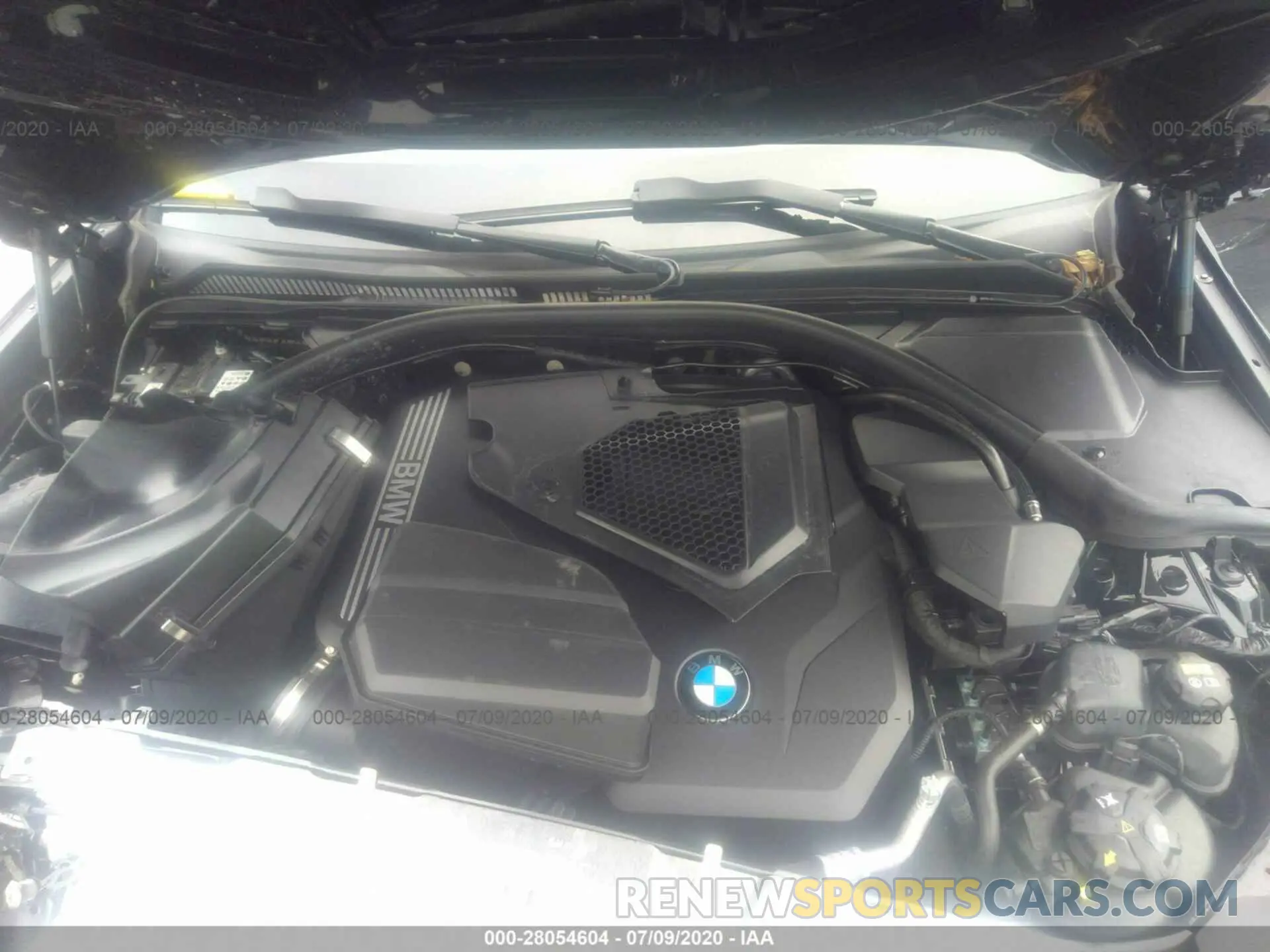 10 Photograph of a damaged car 3MW5R7J05L8B21035 BMW 330XI 2020