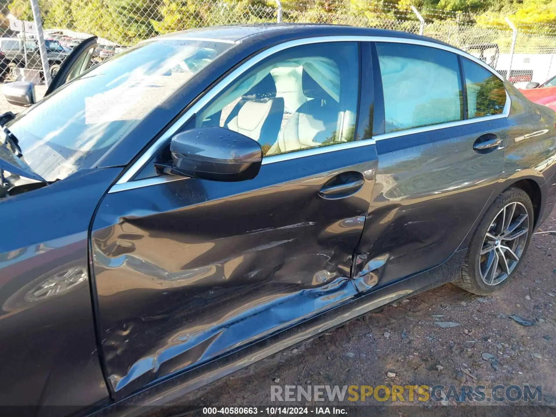 6 Photograph of a damaged car 3MW5R7J06L8B36305 BMW 330XI 2020