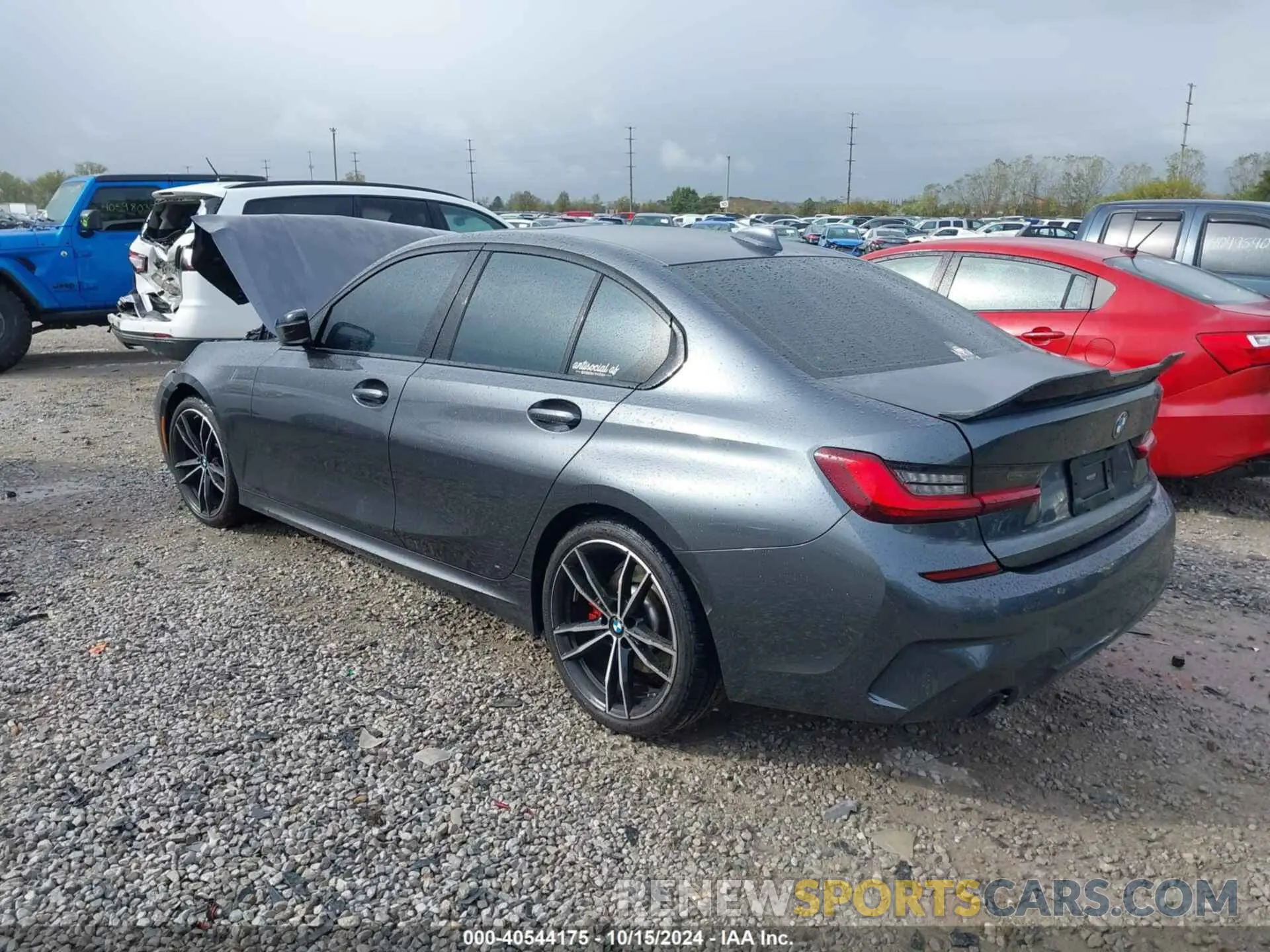 3 Photograph of a damaged car 3MW5R7J07N8C68668 BMW 330XI 2022