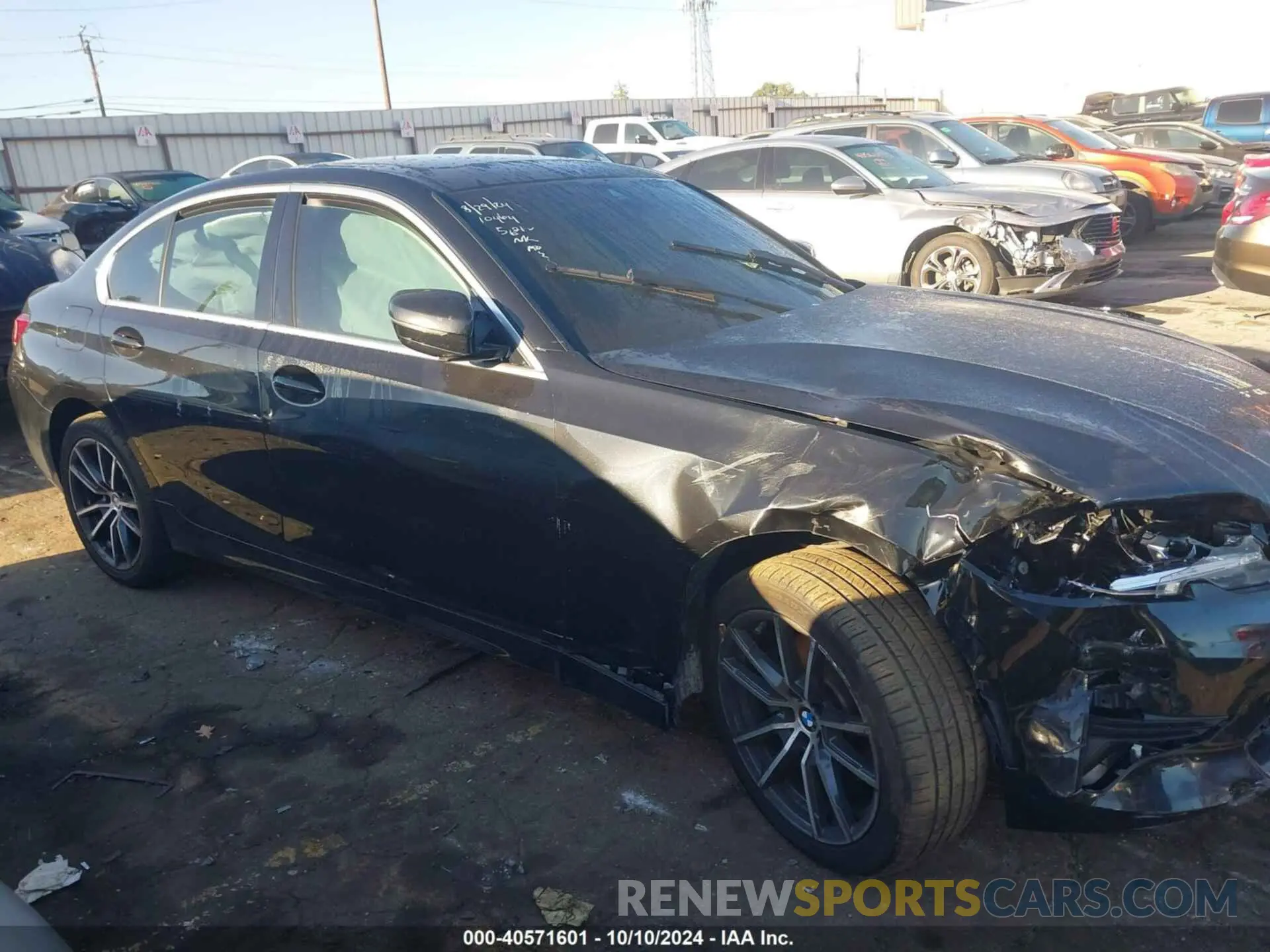 13 Photograph of a damaged car 3MW5R7J08N8C25621 BMW 330XI 2022