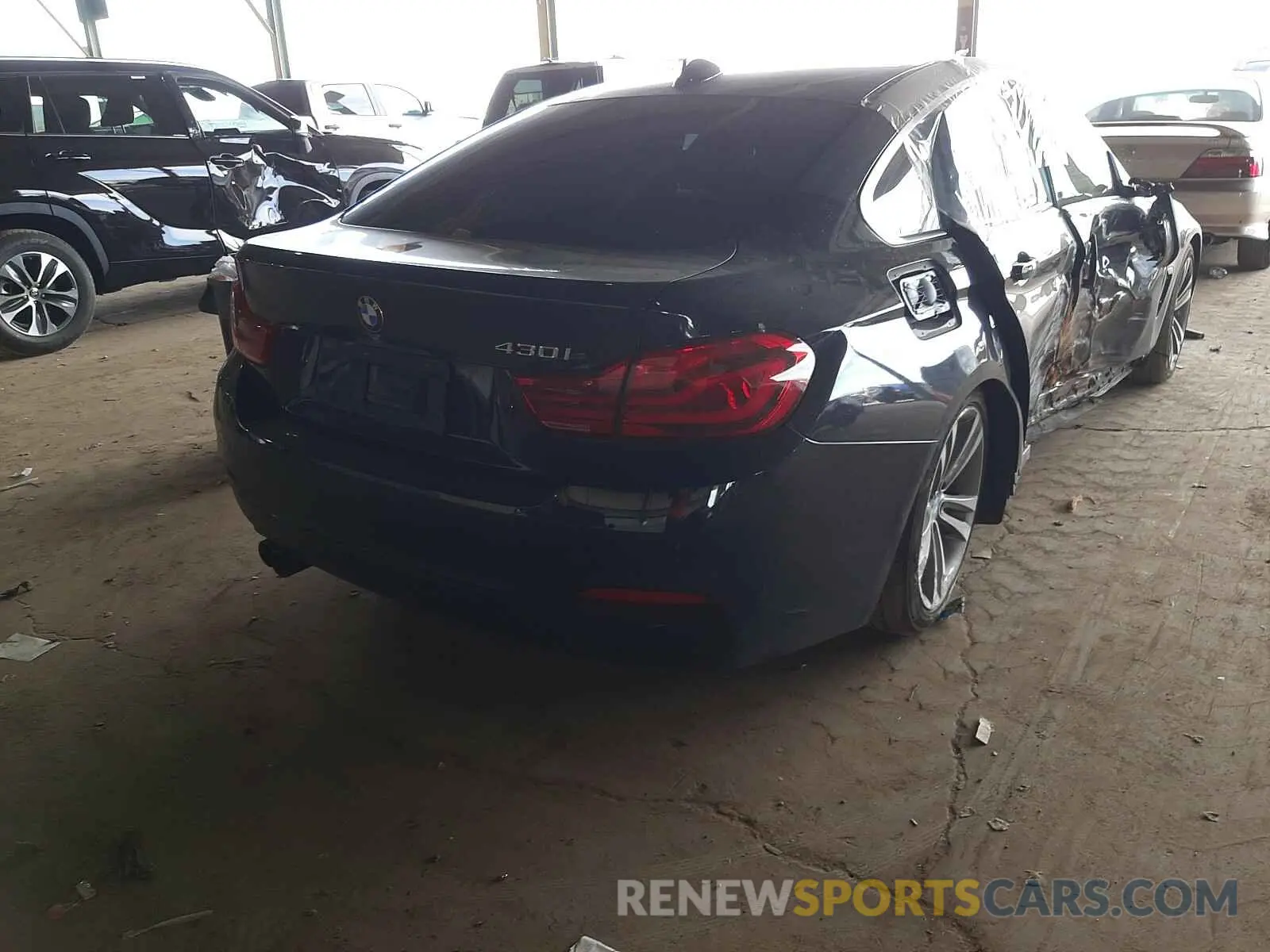 4 Photograph of a damaged car WBA4J1C50KBM15447 BMW 4 SERIES 2019