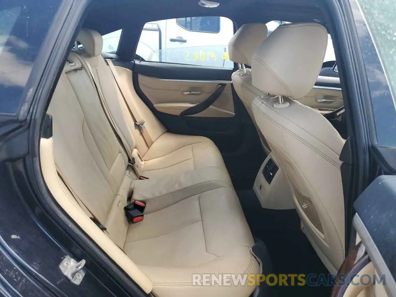 10 Photograph of a damaged car WBA4J1C53KBM18570 BMW 4 SERIES 2019