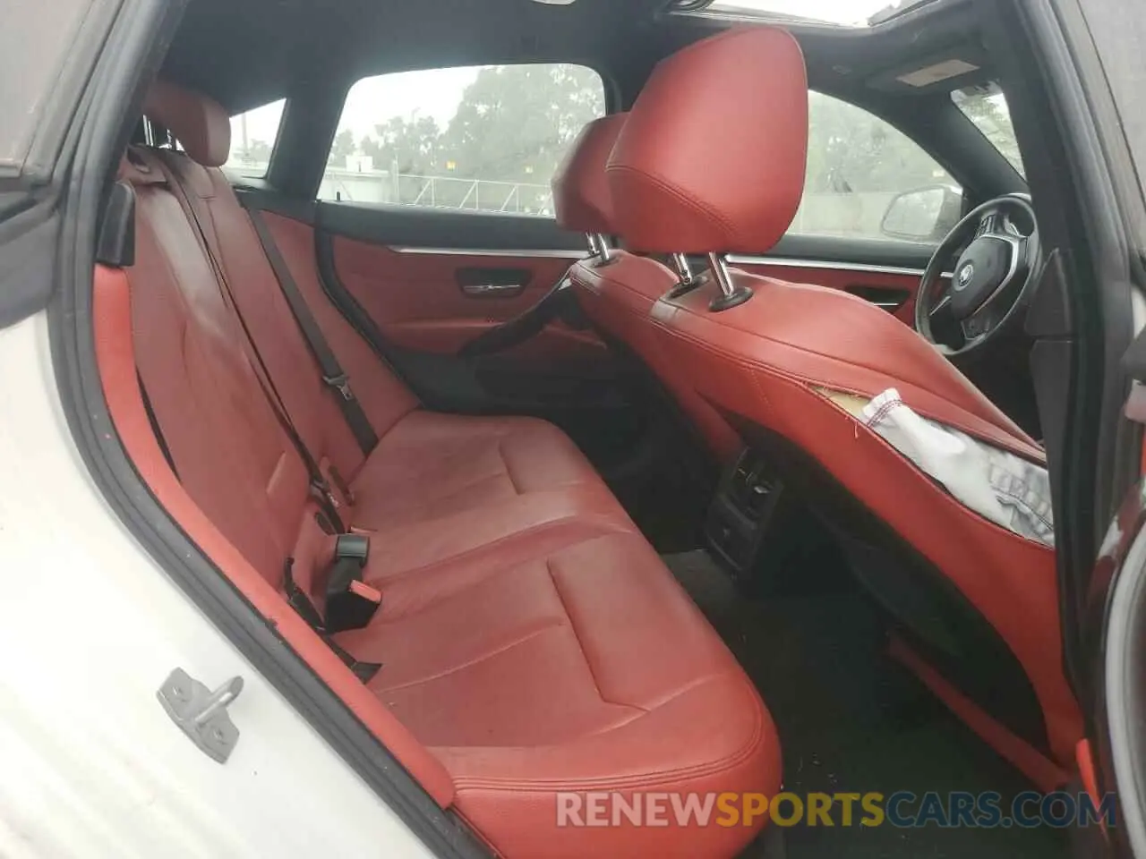 10 Photograph of a damaged car WBA4J1C54KBM15922 BMW 4 SERIES 2019