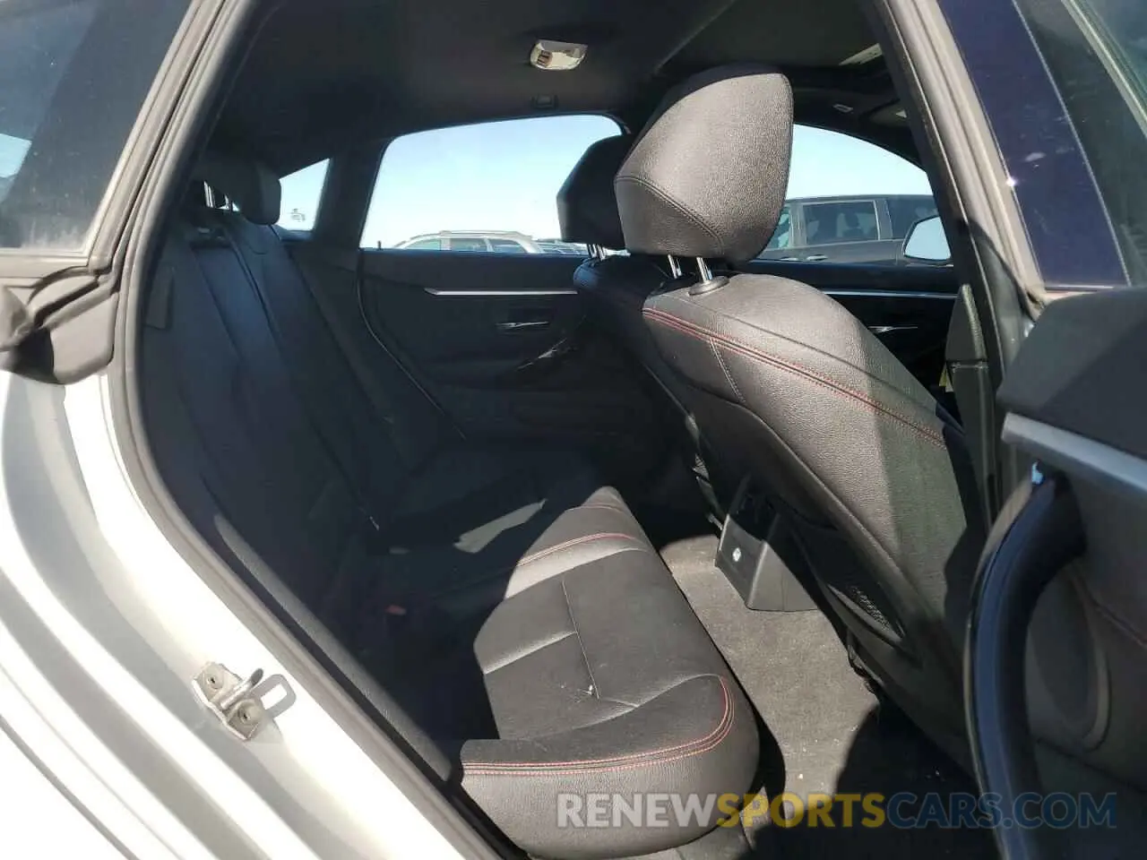 10 Фотография поврежденного автомобиля WBA4J1C57KBM19141 BMW 4 SERIES 2019