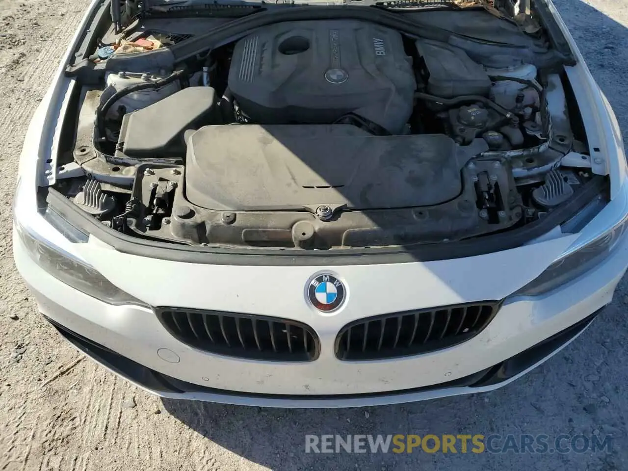 11 Фотография поврежденного автомобиля WBA4J1C57KBM19141 BMW 4 SERIES 2019