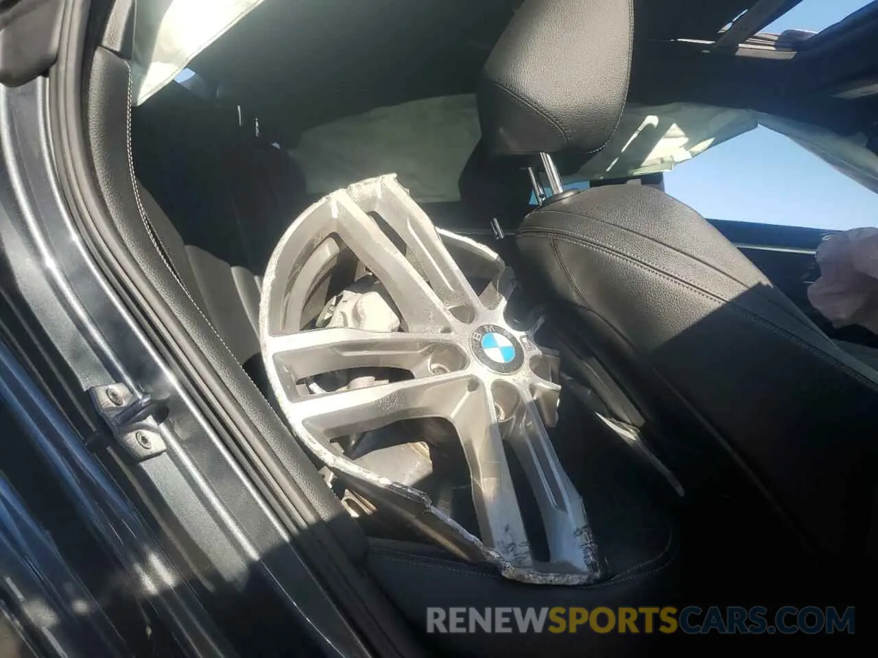 10 Photograph of a damaged car WBA4J3C59KBL05590 BMW 4 SERIES 2019