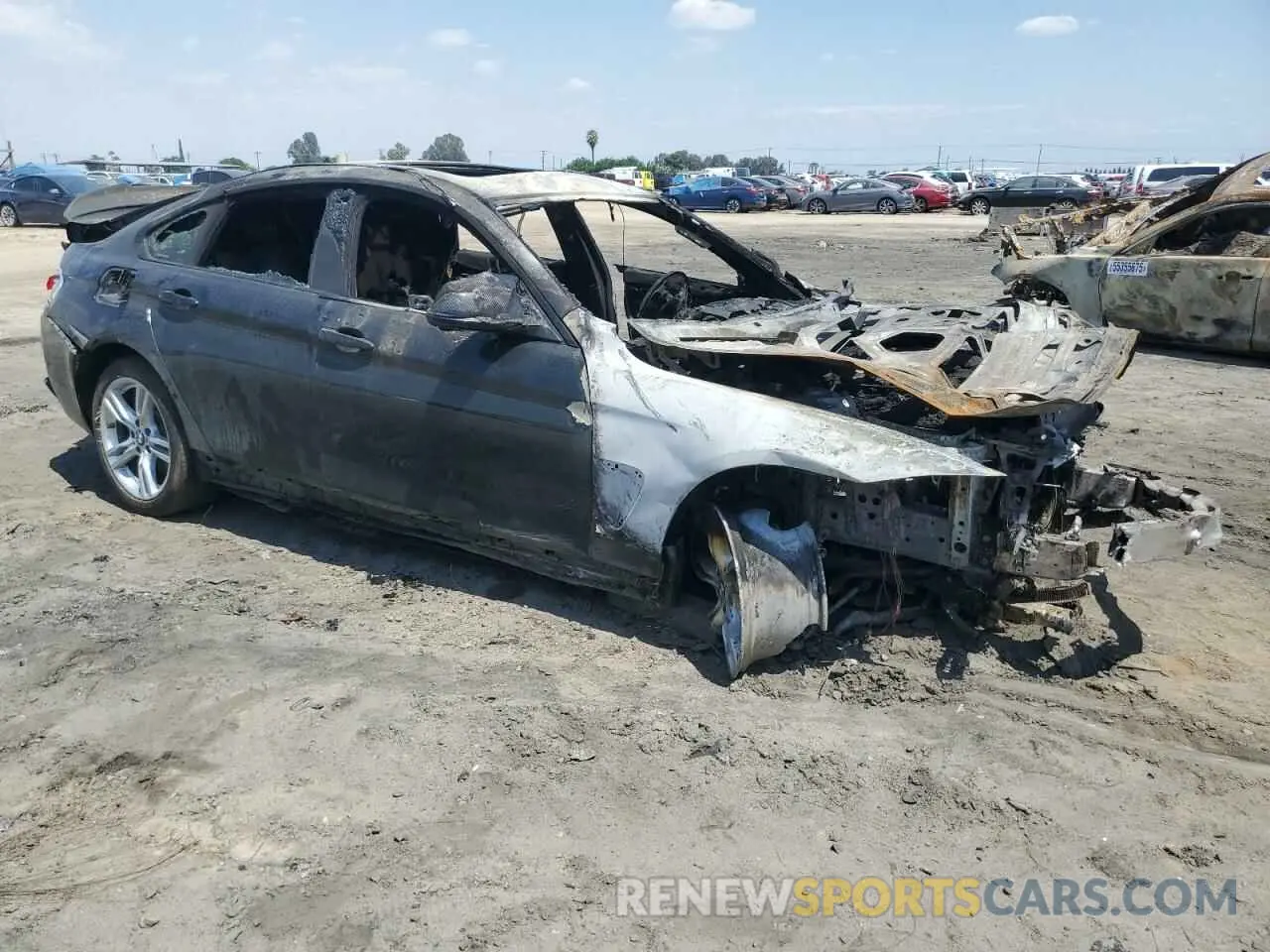 4 Photograph of a damaged car WBA4J5C53KBU79070 BMW 4 SERIES 2019