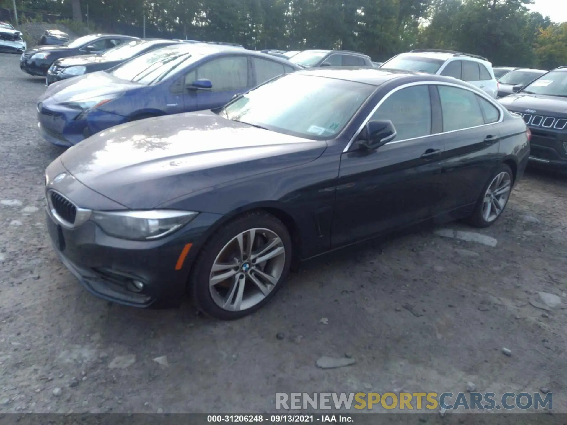 2 Фотография поврежденного автомобиля WBA4J7C52KBM75944 BMW 4 SERIES 2019
