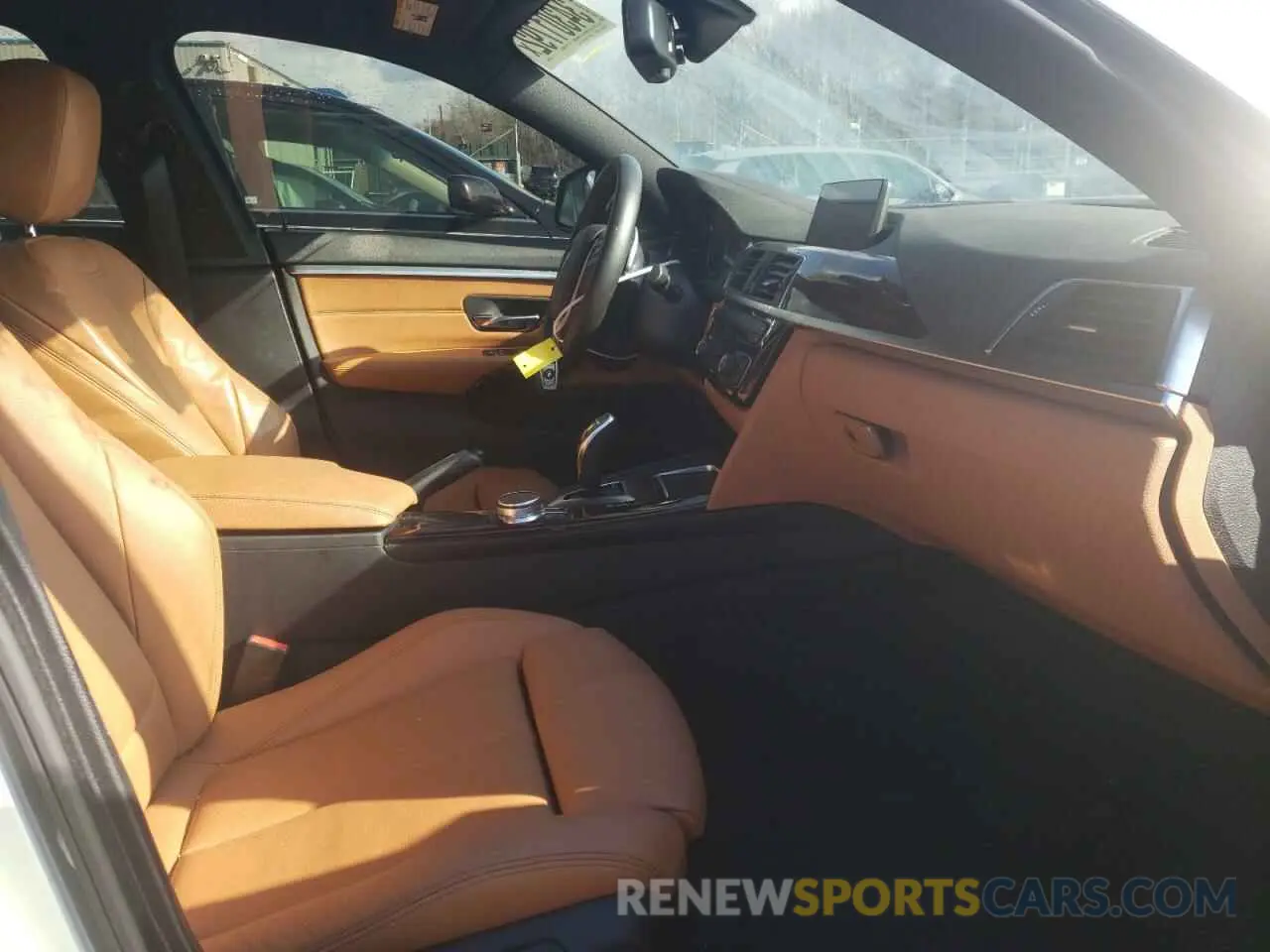 5 Photograph of a damaged car WBA4J7C56KBM75252 BMW 4 SERIES 2019