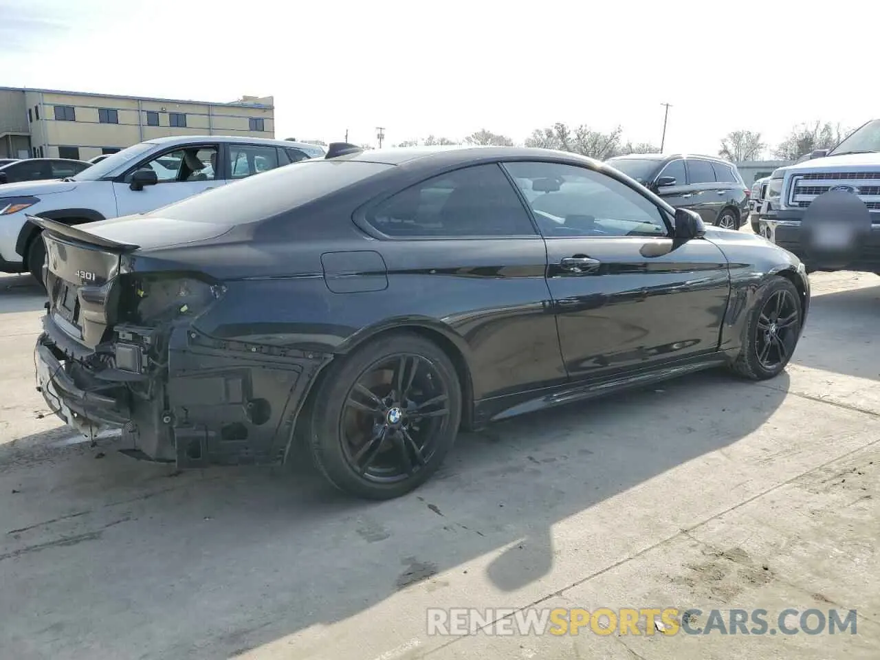 3 Photograph of a damaged car WBA4W3C57KAF92003 BMW 4 SERIES 2019