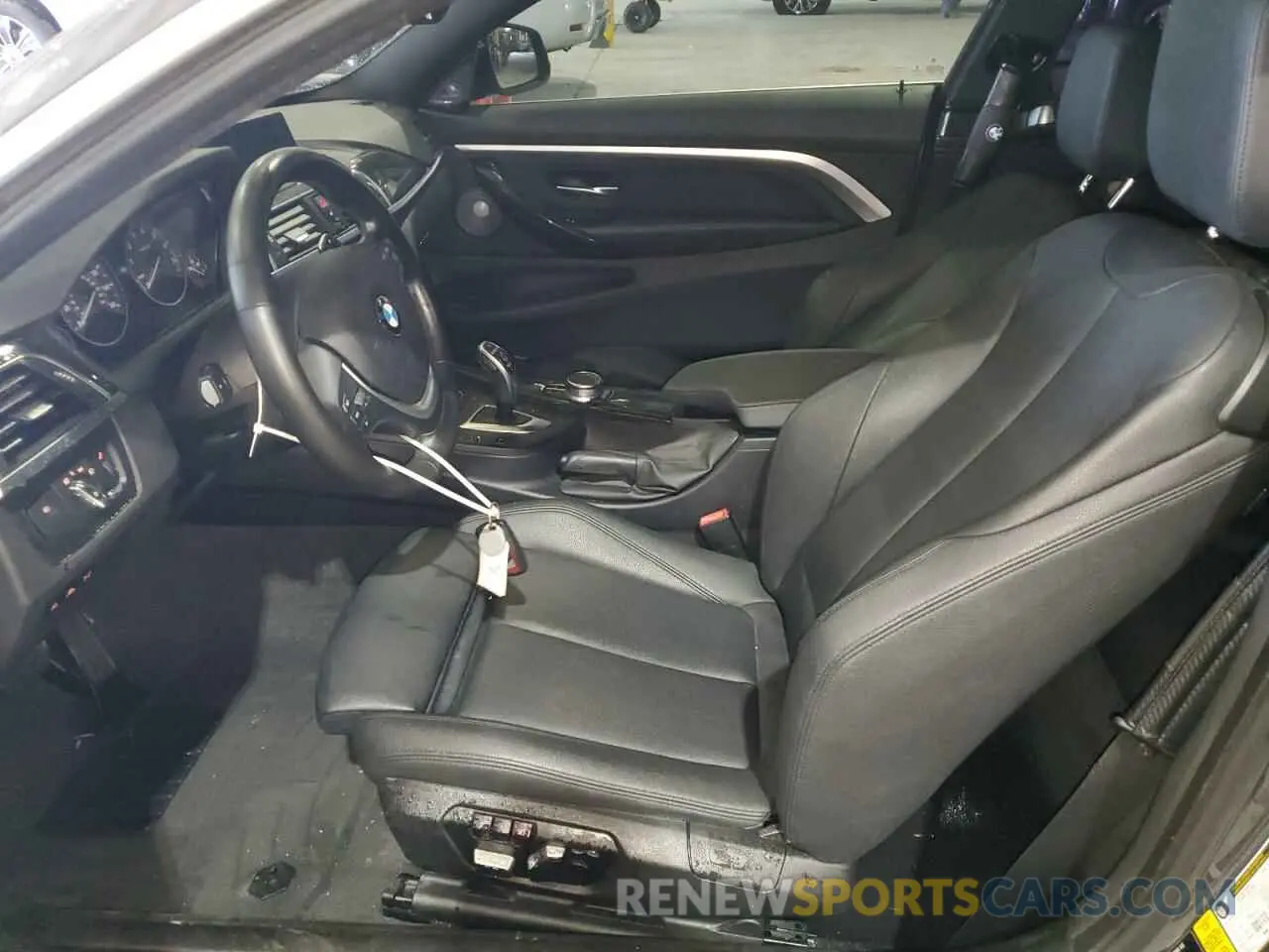 7 Фотография поврежденного автомобиля WBA4W7C58KAG53074 BMW 4 SERIES 2019