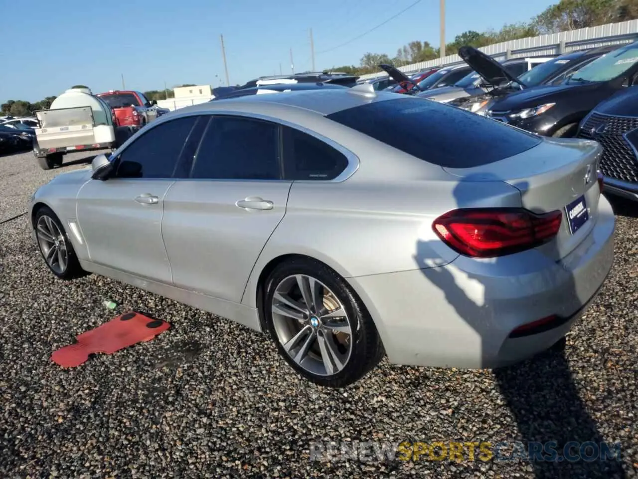 2 Фотография поврежденного автомобиля WBA4J1C01LBU68440 BMW 4 SERIES 2020