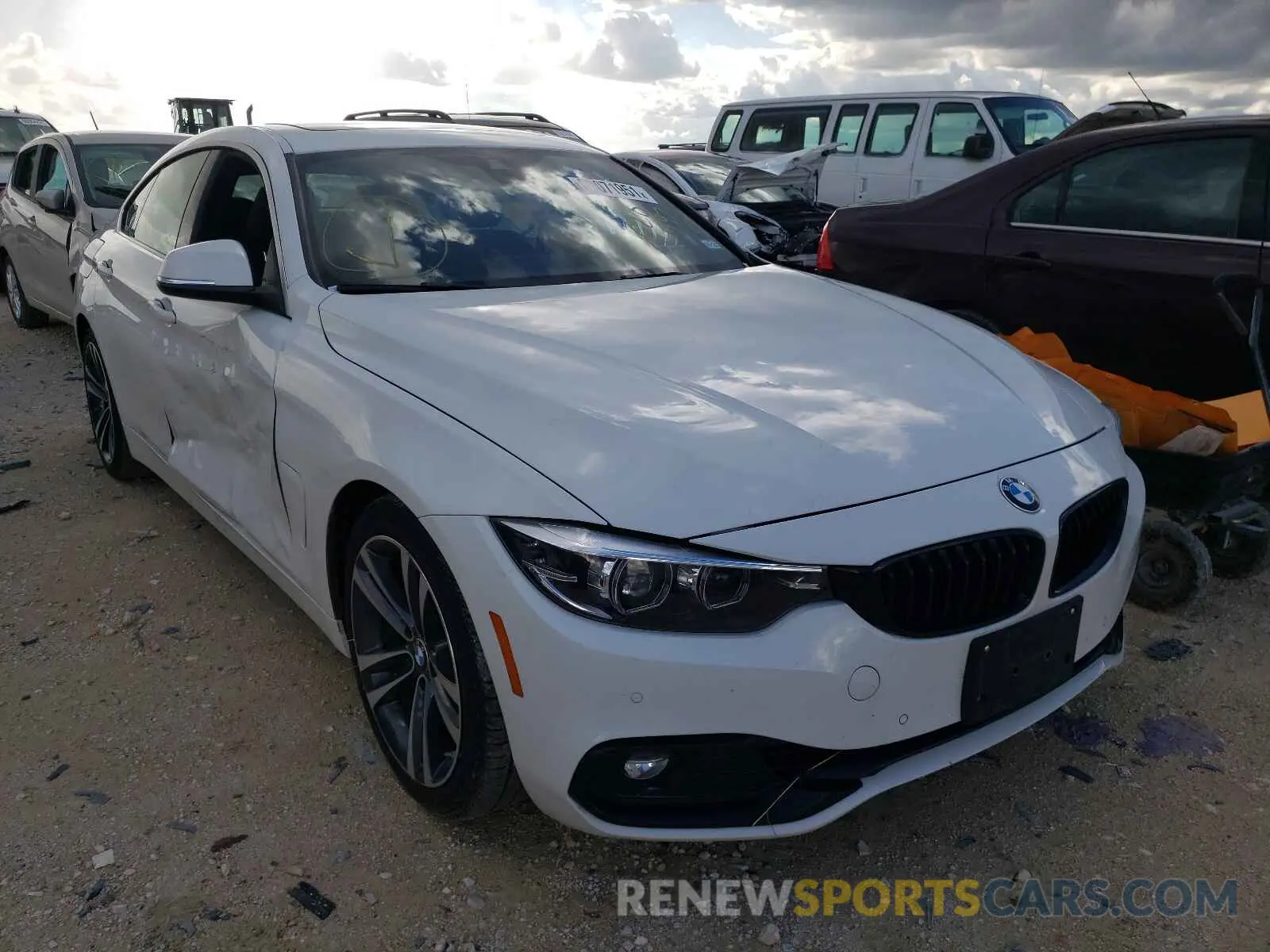 1 Фотография поврежденного автомобиля WBA4J1C07LCE20597 BMW 4 SERIES 2020