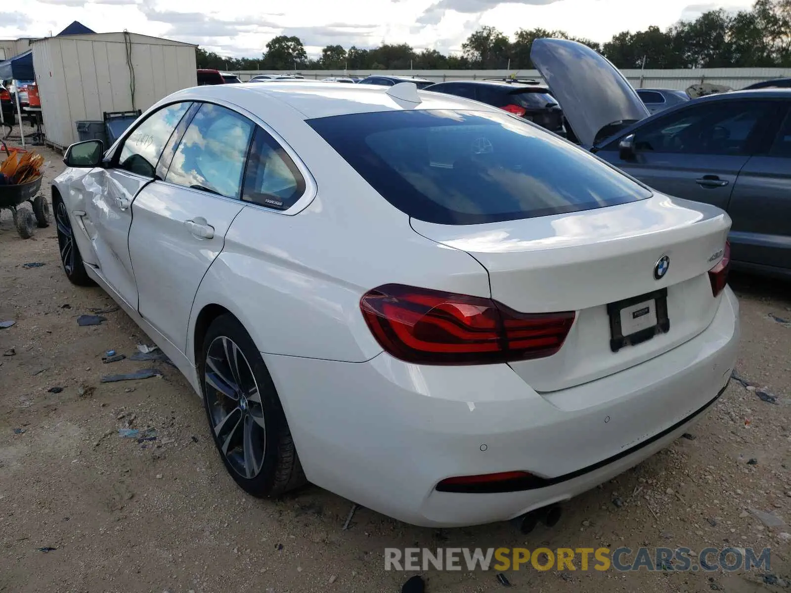 3 Фотография поврежденного автомобиля WBA4J1C07LCE20597 BMW 4 SERIES 2020
