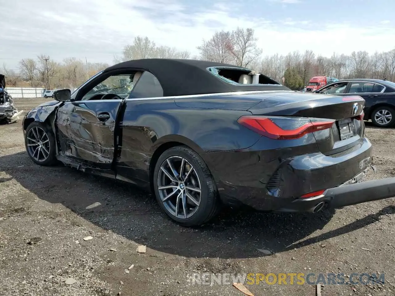 2 Photograph of a damaged car WBA23AT02NCH83569 BMW 4 SERIES 2022