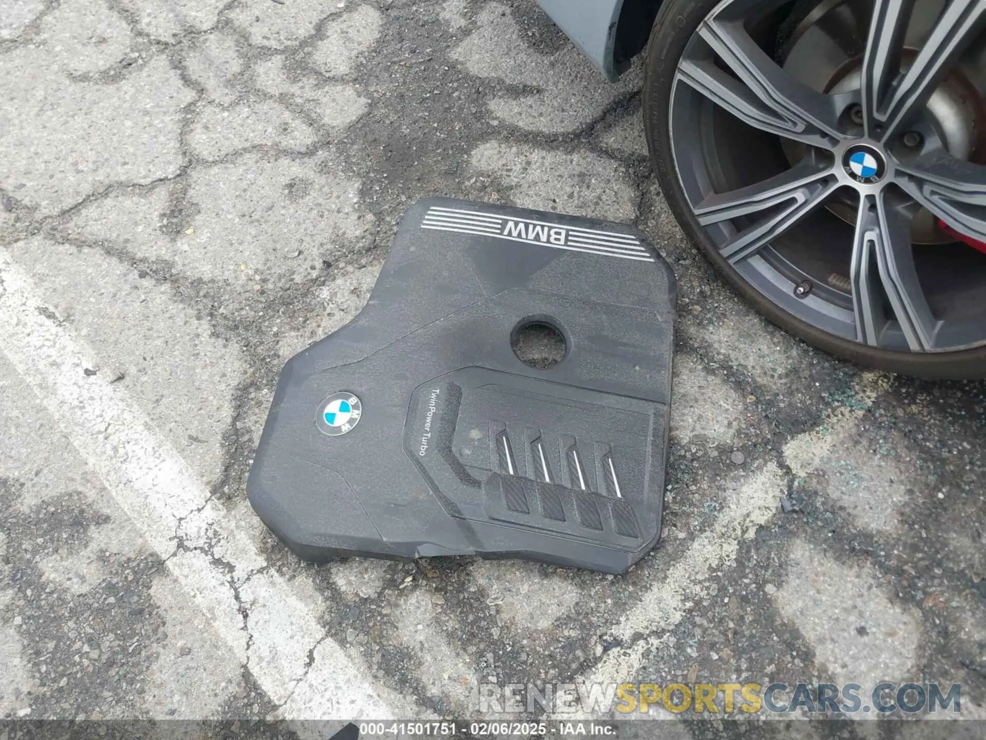 12 Photograph of a damaged car WBA23AT03RCP22962 BMW 4 SERIES 2024