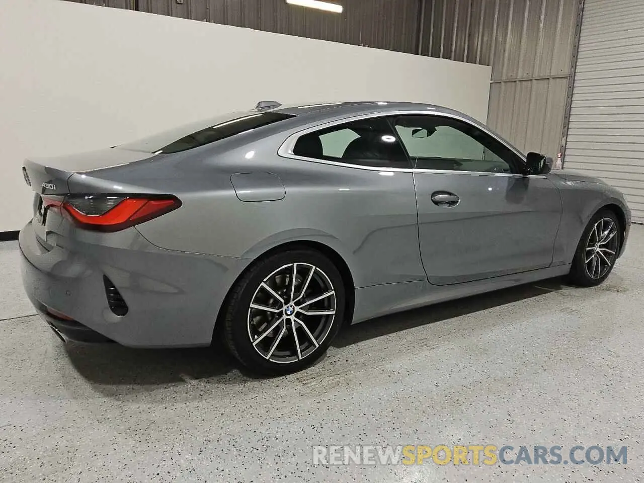 3 Фотография поврежденного автомобиля WBA53AP01RCR82185 BMW 4 SERIES 2024