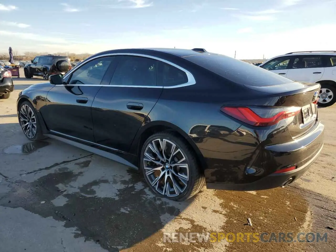 2 Фотография поврежденного автомобиля WBA63AV01RFP84678 BMW 4 SERIES 2024