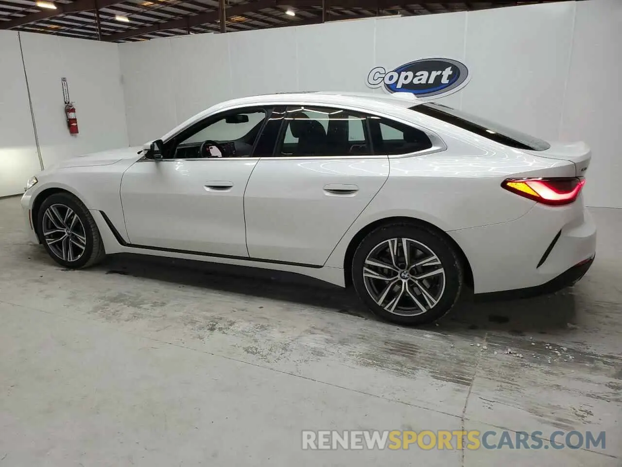 2 Photograph of a damaged car WBA73AV05RFS85936 BMW 4 SERIES 2024