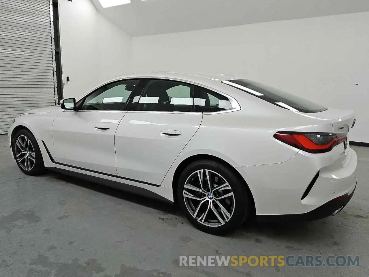2 Photograph of a damaged car WBA73AV08RFT24325 BMW 4 SERIES 2024