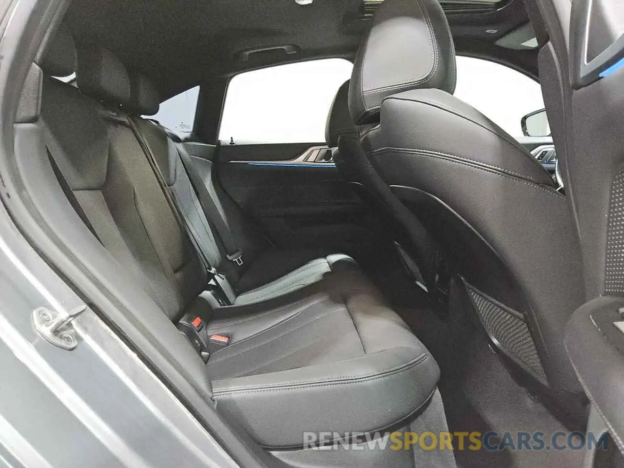 10 Фотография поврежденного автомобиля WBA73AV09RFS86054 BMW 4 SERIES 2024